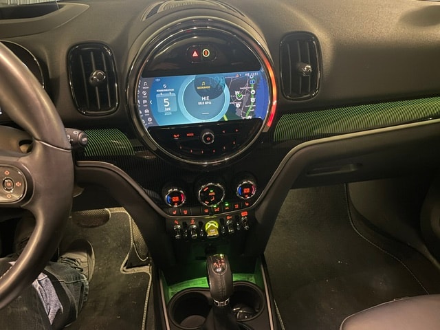 MINI Countryman Cooper SE Trafalgar ALL4 PHEV Steptronic-image-6
