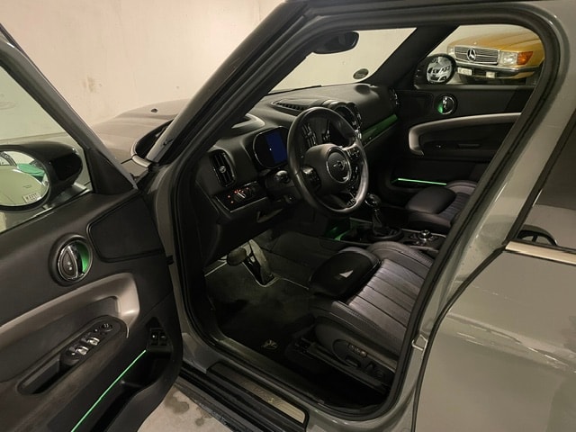 MINI Countryman Cooper SE Trafalgar ALL4 PHEV Steptronic-image-4