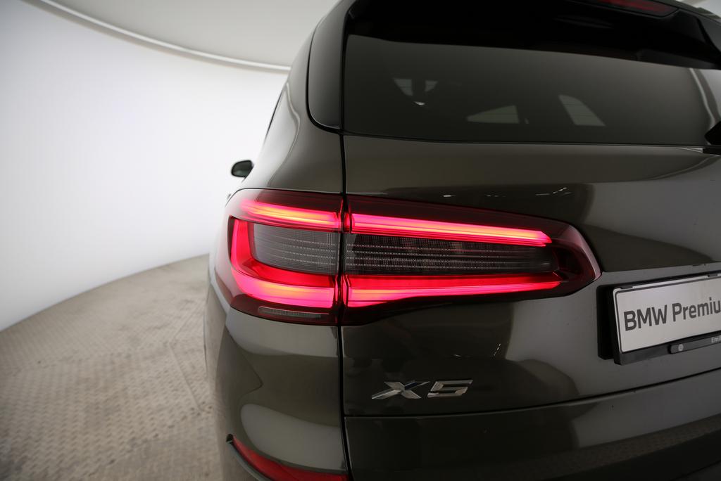 BMW X5 45e xDrive SAG-image-17