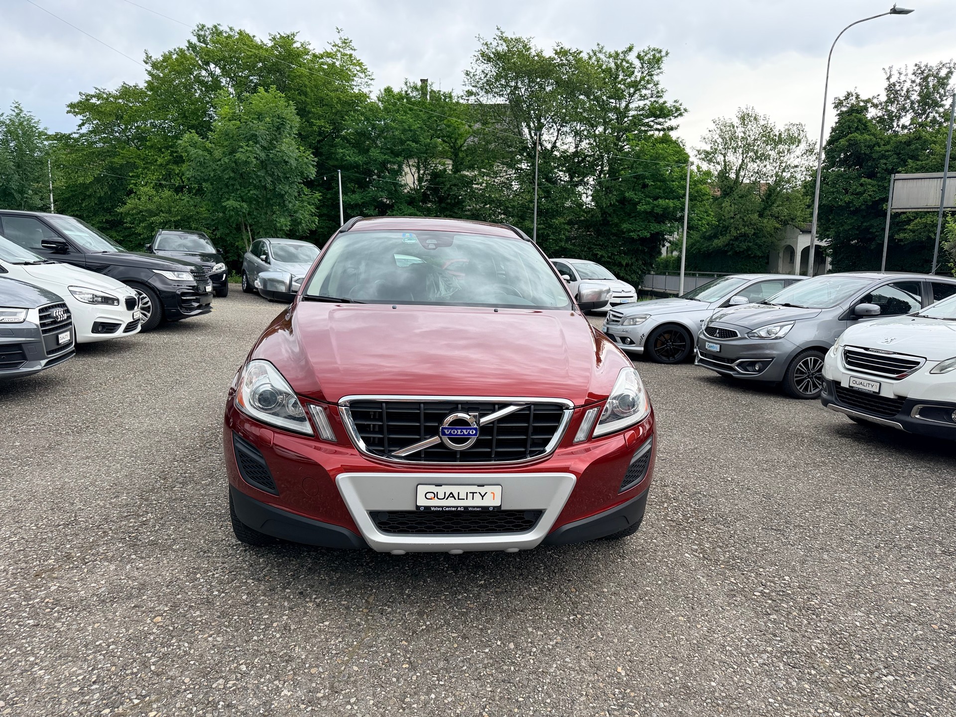VOLVO XC60 D4 AWD Husky Edition Geartronic-image-9