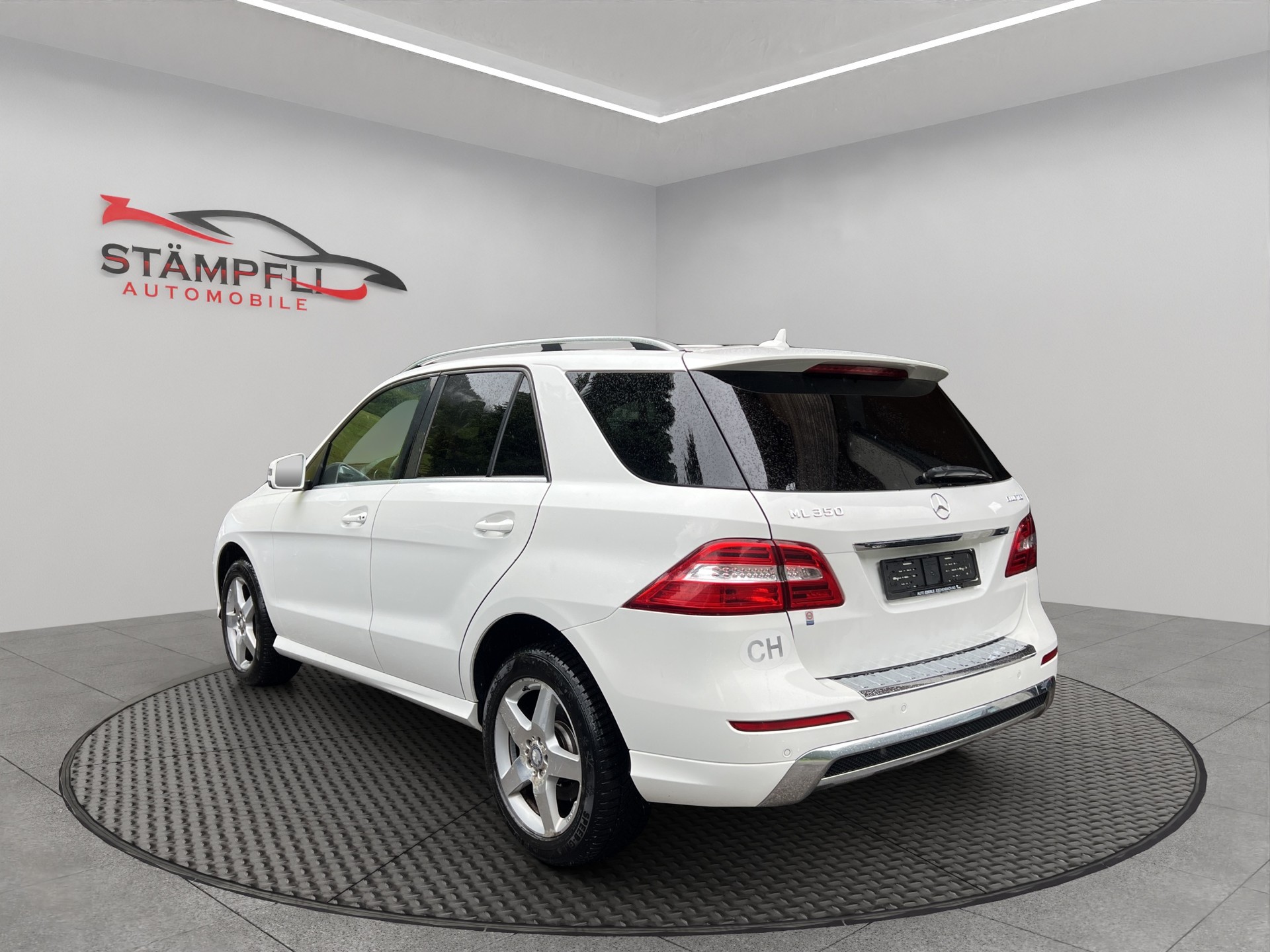 MERCEDES-BENZ ML 350 BlueTEC Executive 4Matic 7G-Tronic-image-2