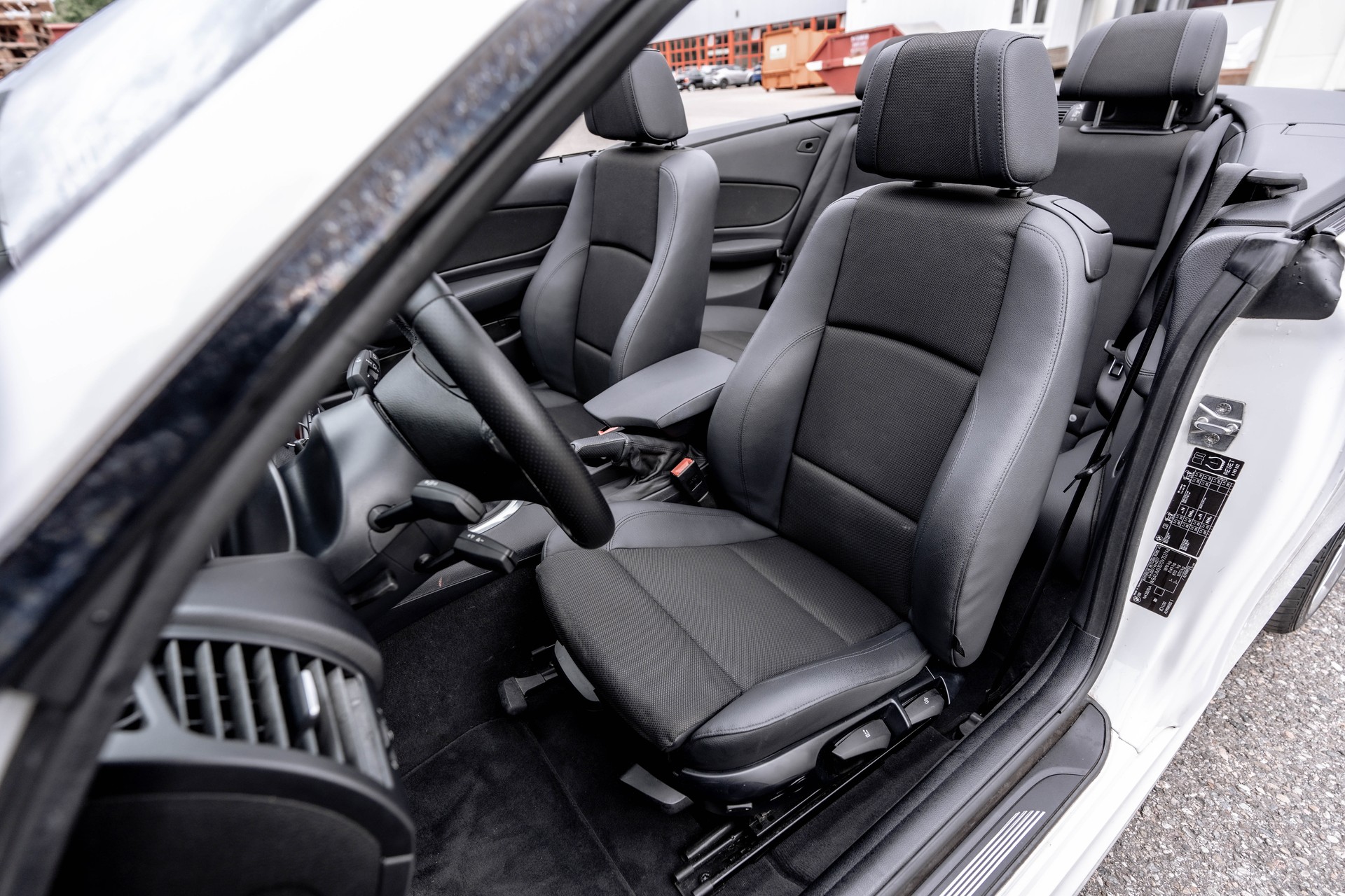 BMW 120i Cabrio M Paket * FRISCH AB MFK * 8-fach Bereift *-image-13