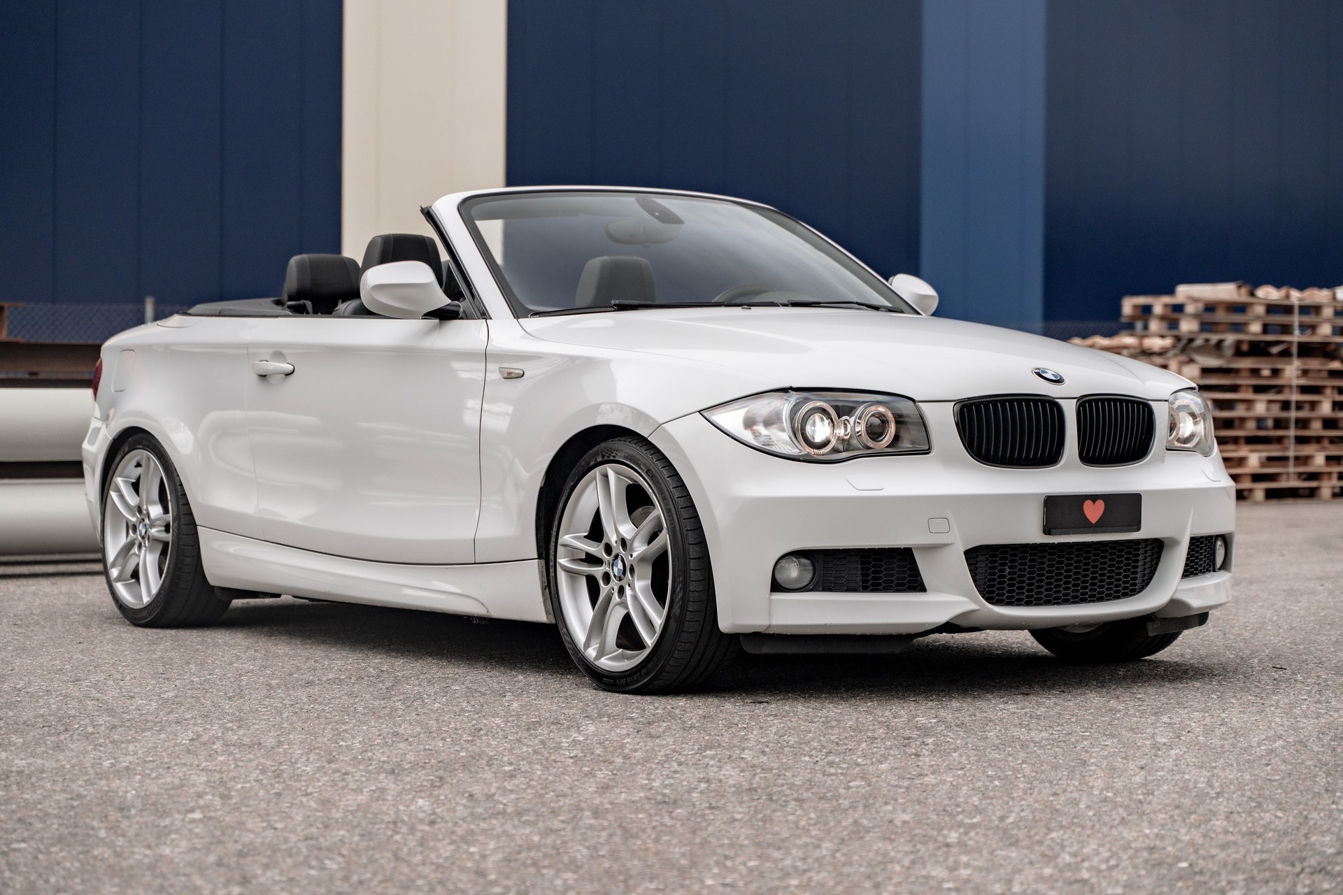 BMW 120i Cabrio M Paket * FRISCH AB MFK * 8-fach Bereift *-showroom-element-2