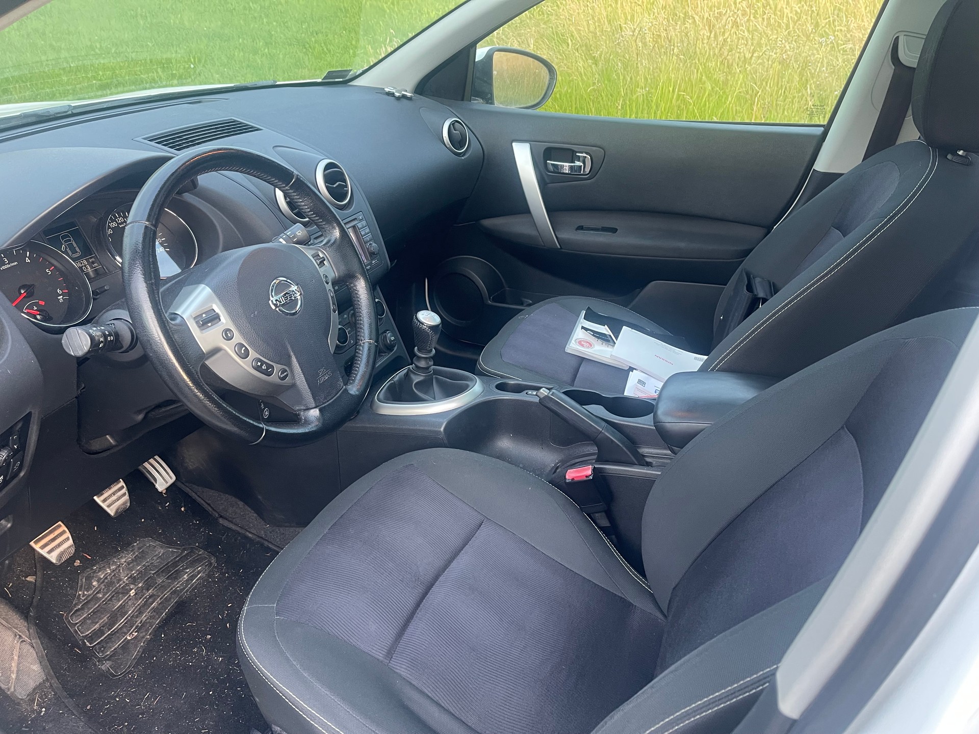 NISSAN Qashqai 1.6 dCi iStop 360-image-6