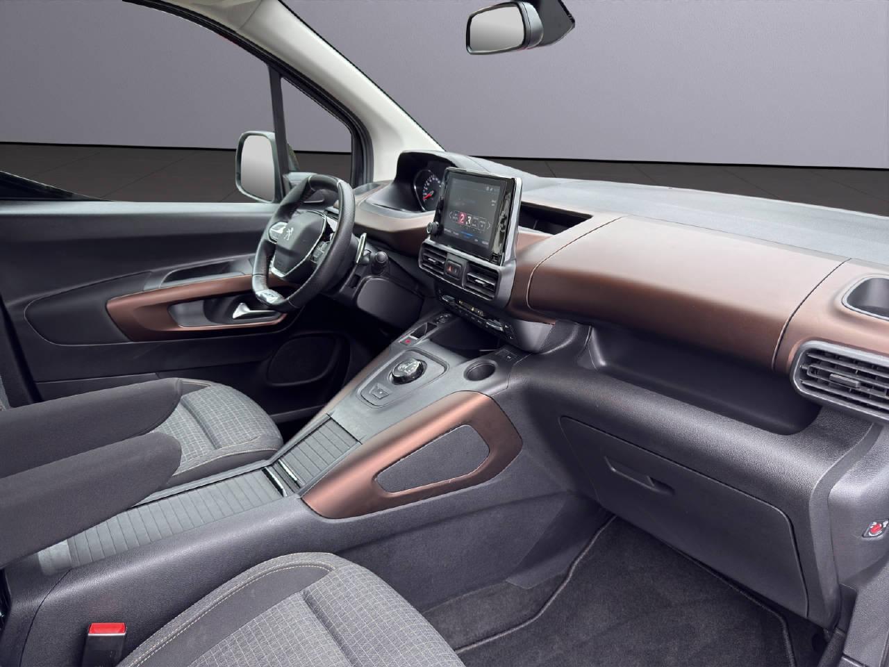 PEUGEOT Rifter 1.5 BlueHDi 130 GT-image-8