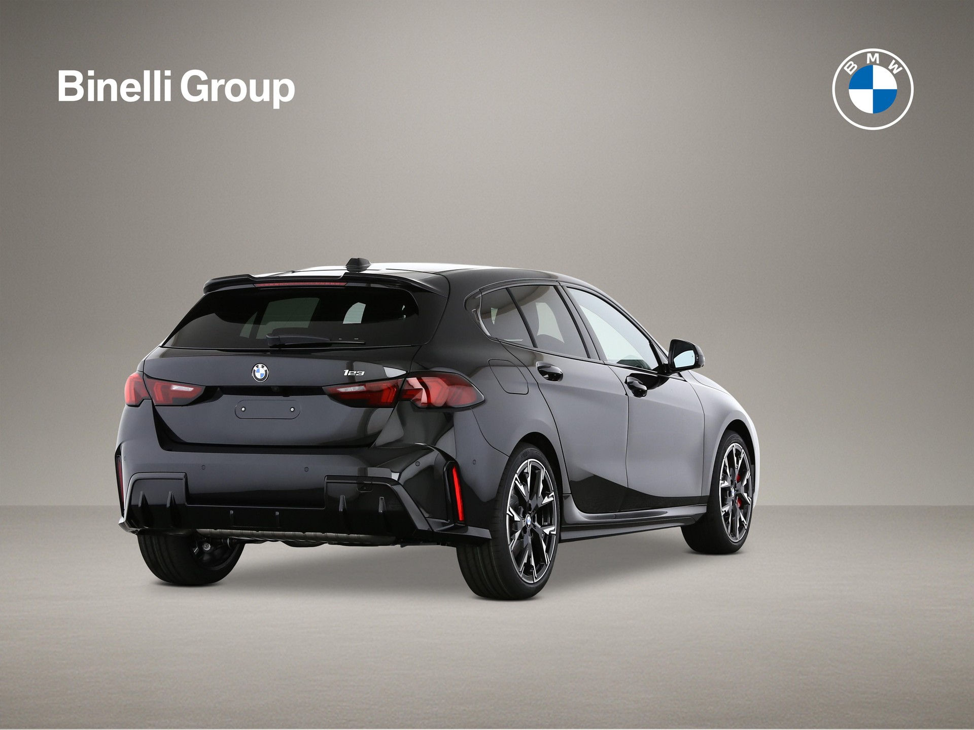 BMW 123 xDrive-showroom-element-1
