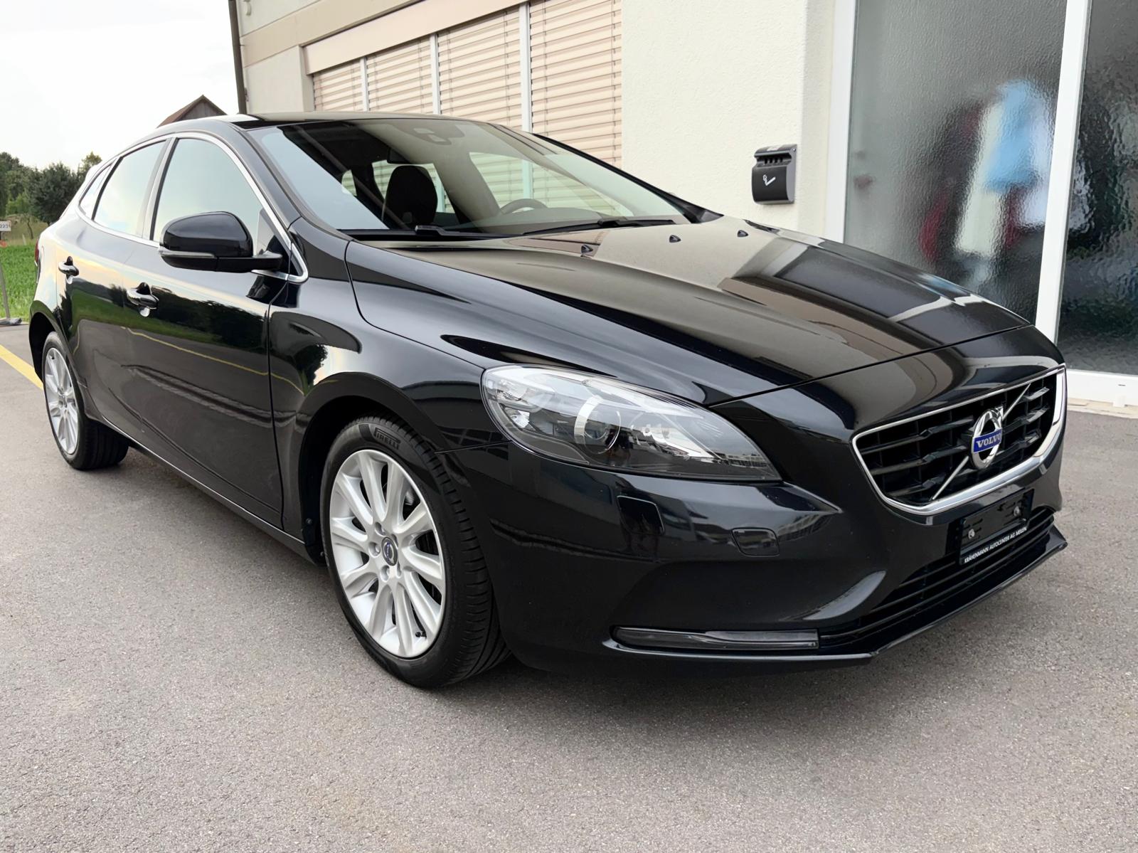 VOLVO V40 D3 Summum Geartronic