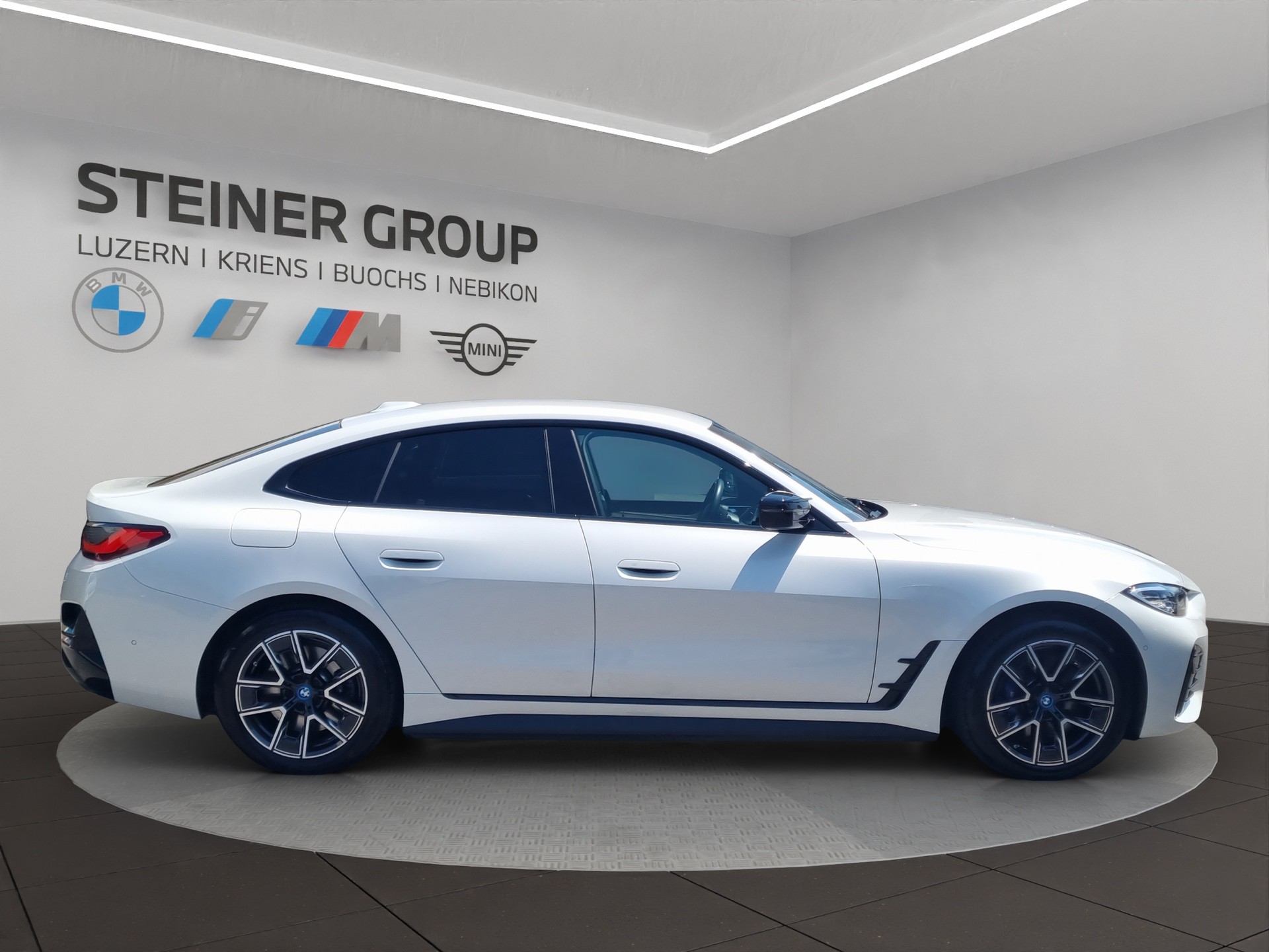BMW i4 M50-image-4