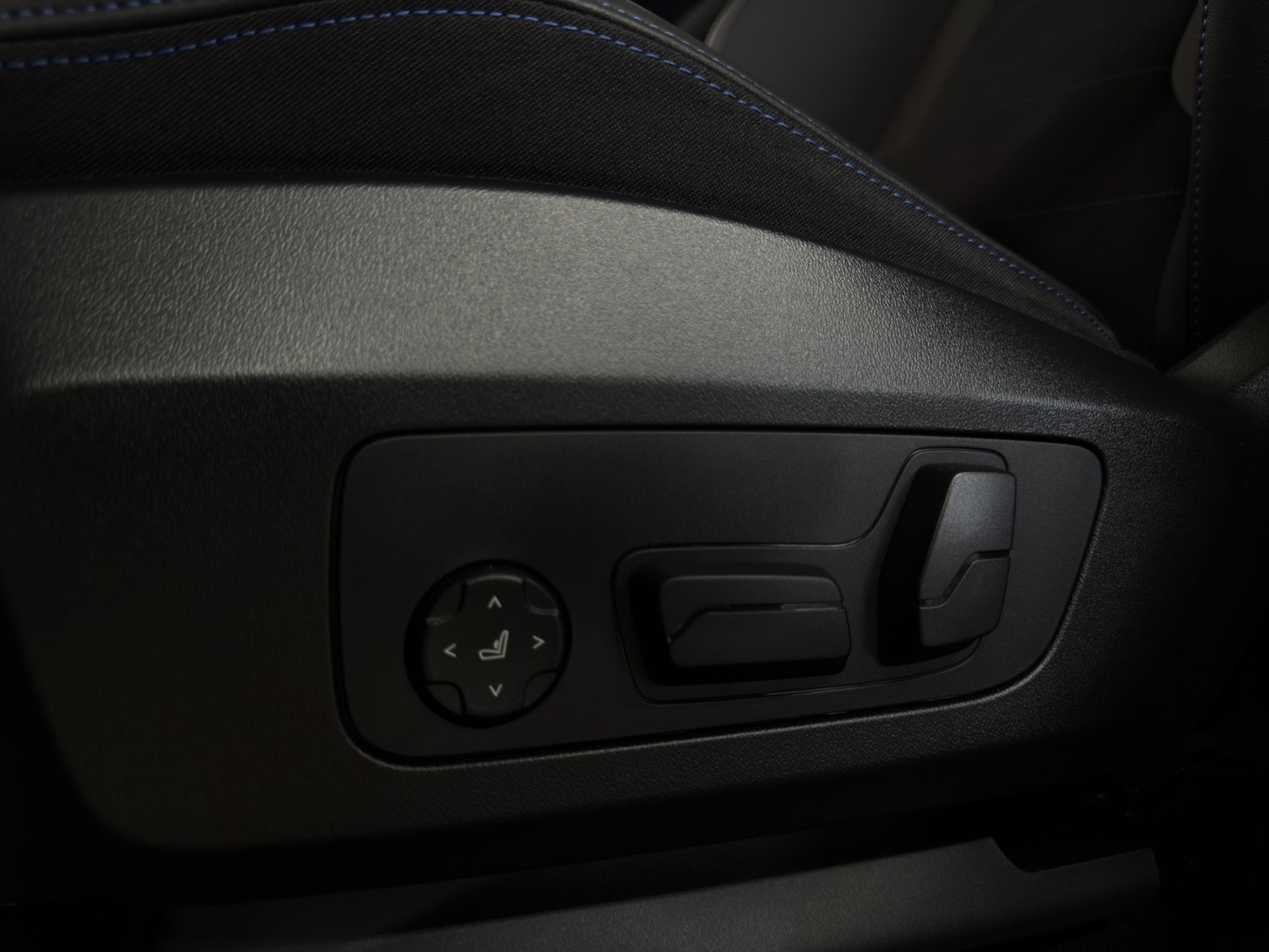 BMW X2 xDrive M35i M Sport Pro-image-24