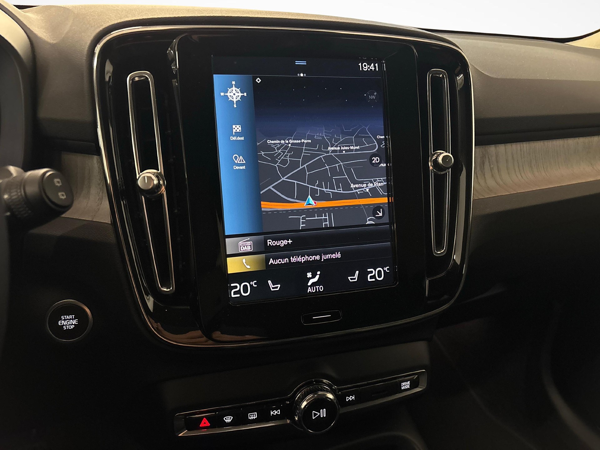VOLVO XC40 1.5 T2 Core-image-14