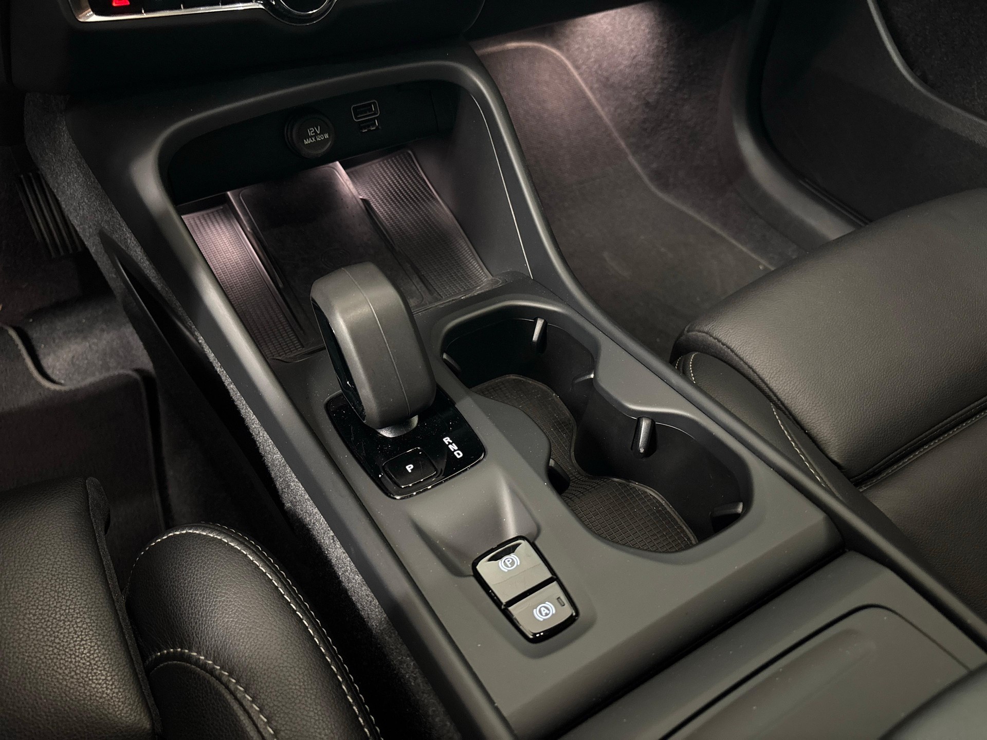 VOLVO XC40 1.5 T2 Core-image-15