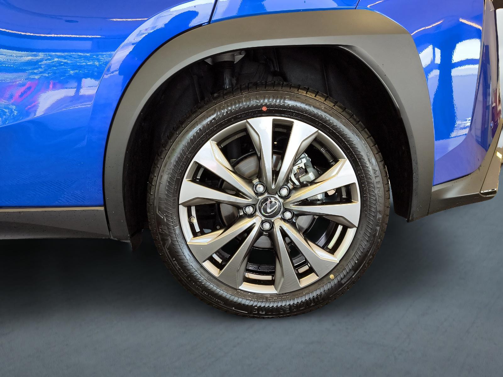 LEXUS UX 250h F-Line-image-11