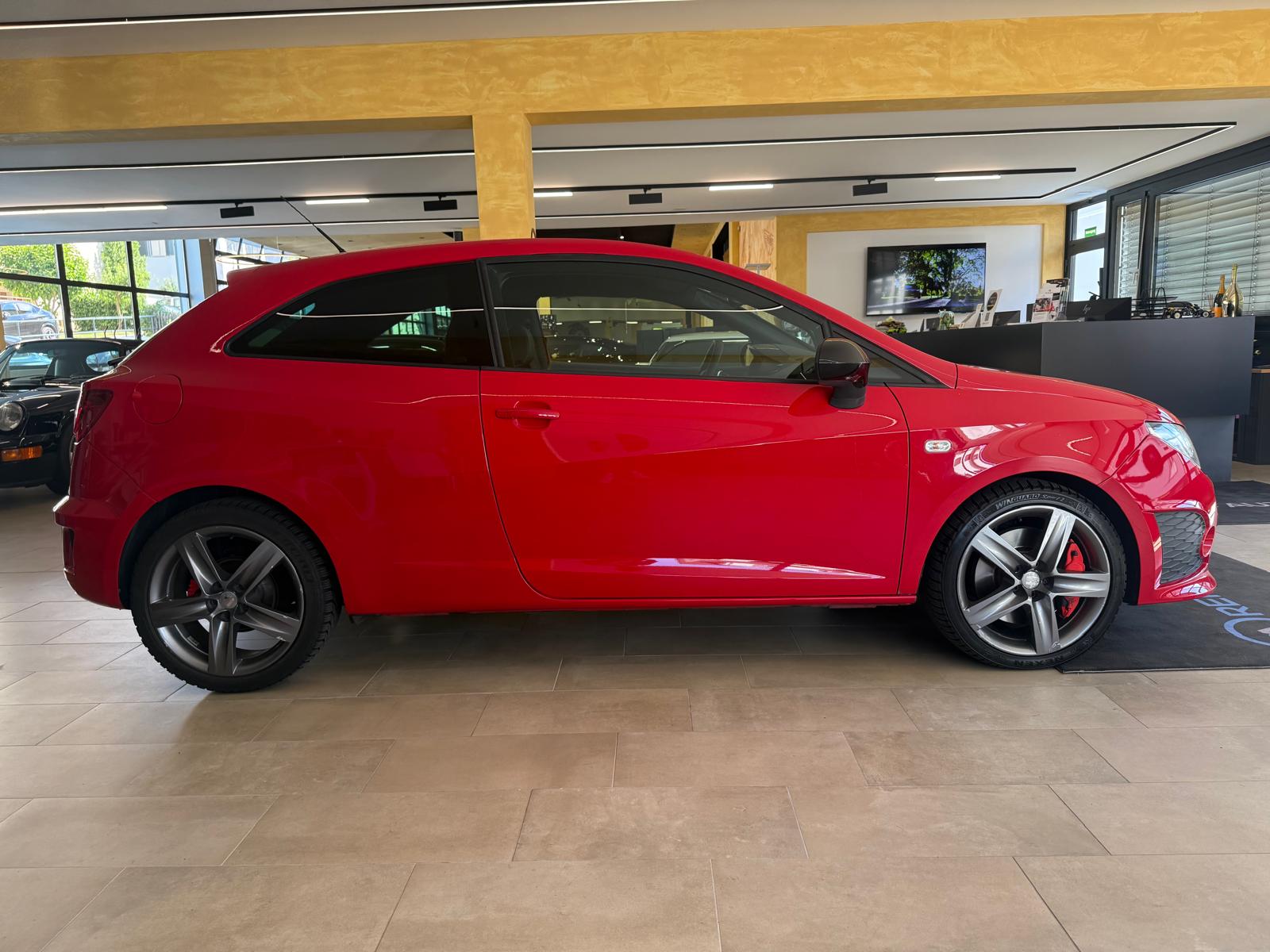SEAT Ibiza SC 1.4 TSI Cupra DSG-showroom-element-1