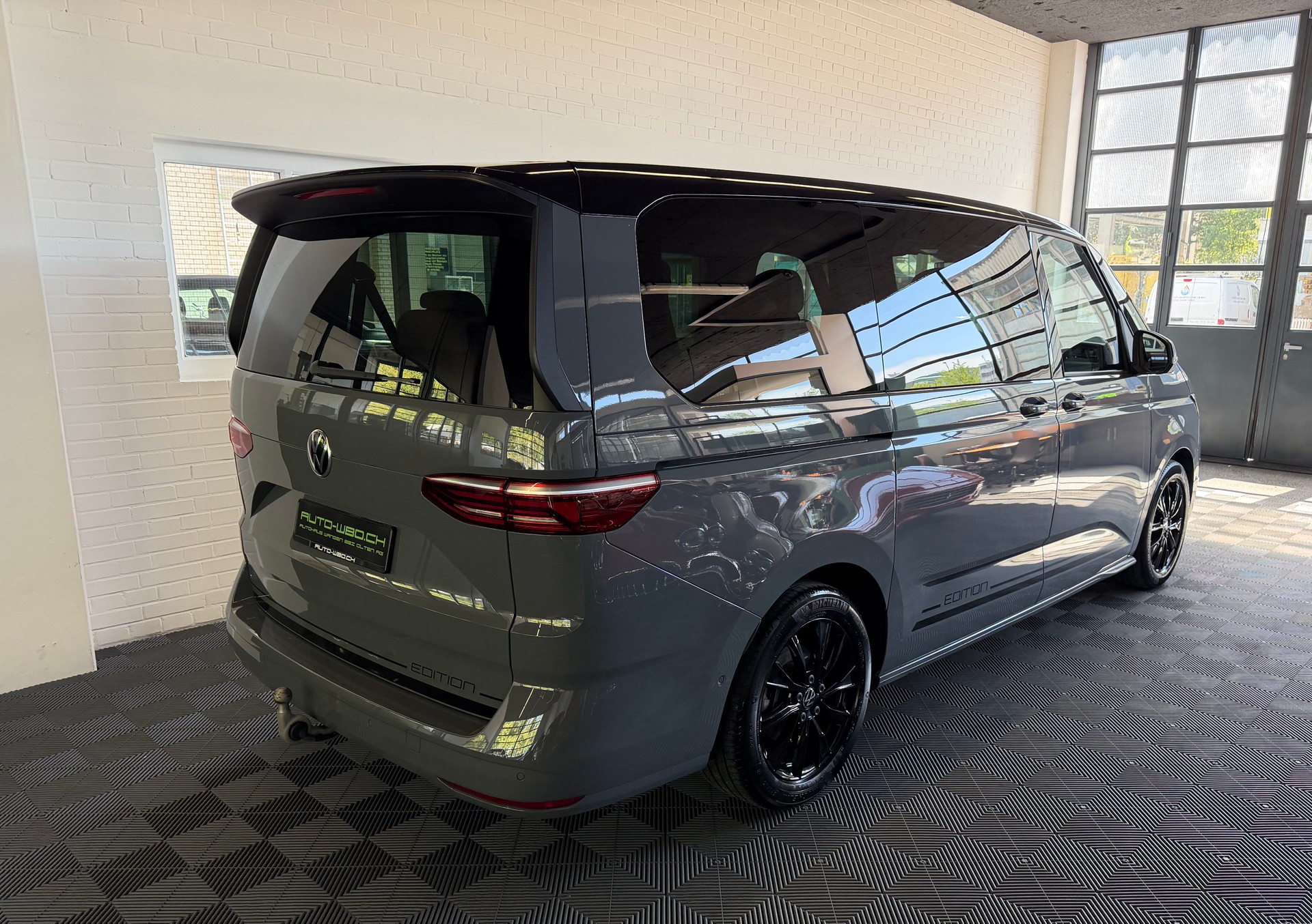 VW Multivan 2.0 TSI 204 PS '' EDITION '' LEDER ''Life DSG Lang-showroom-element-2