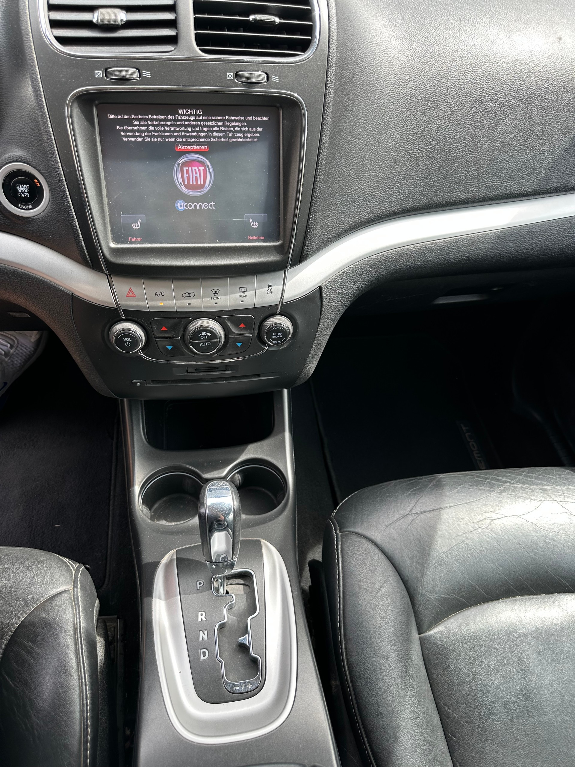 FIAT Freemont 2.0 MJ Lounge AWD Automat-image-11