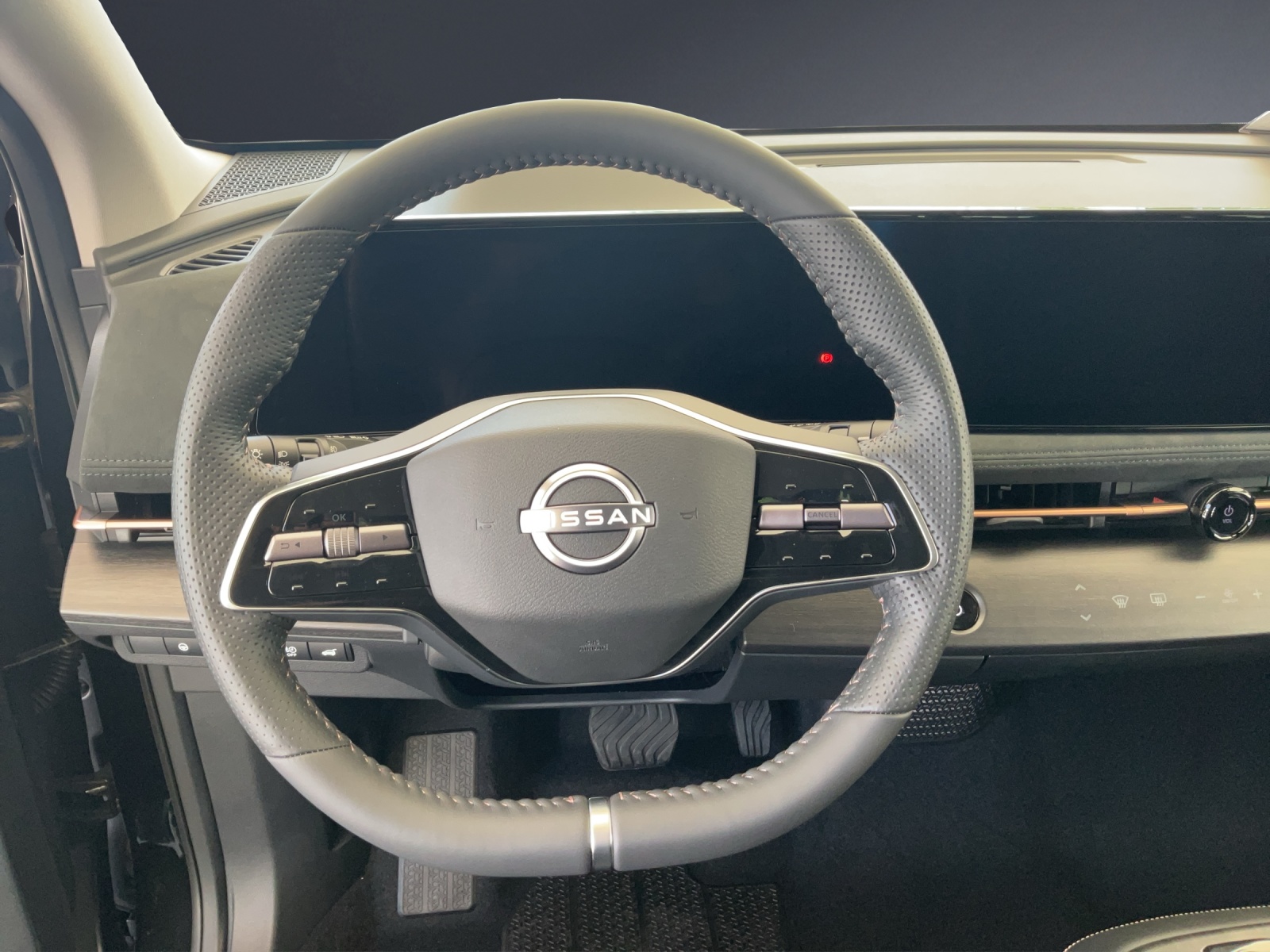 NISSAN Ariya 87 kWh Evolve-image-11
