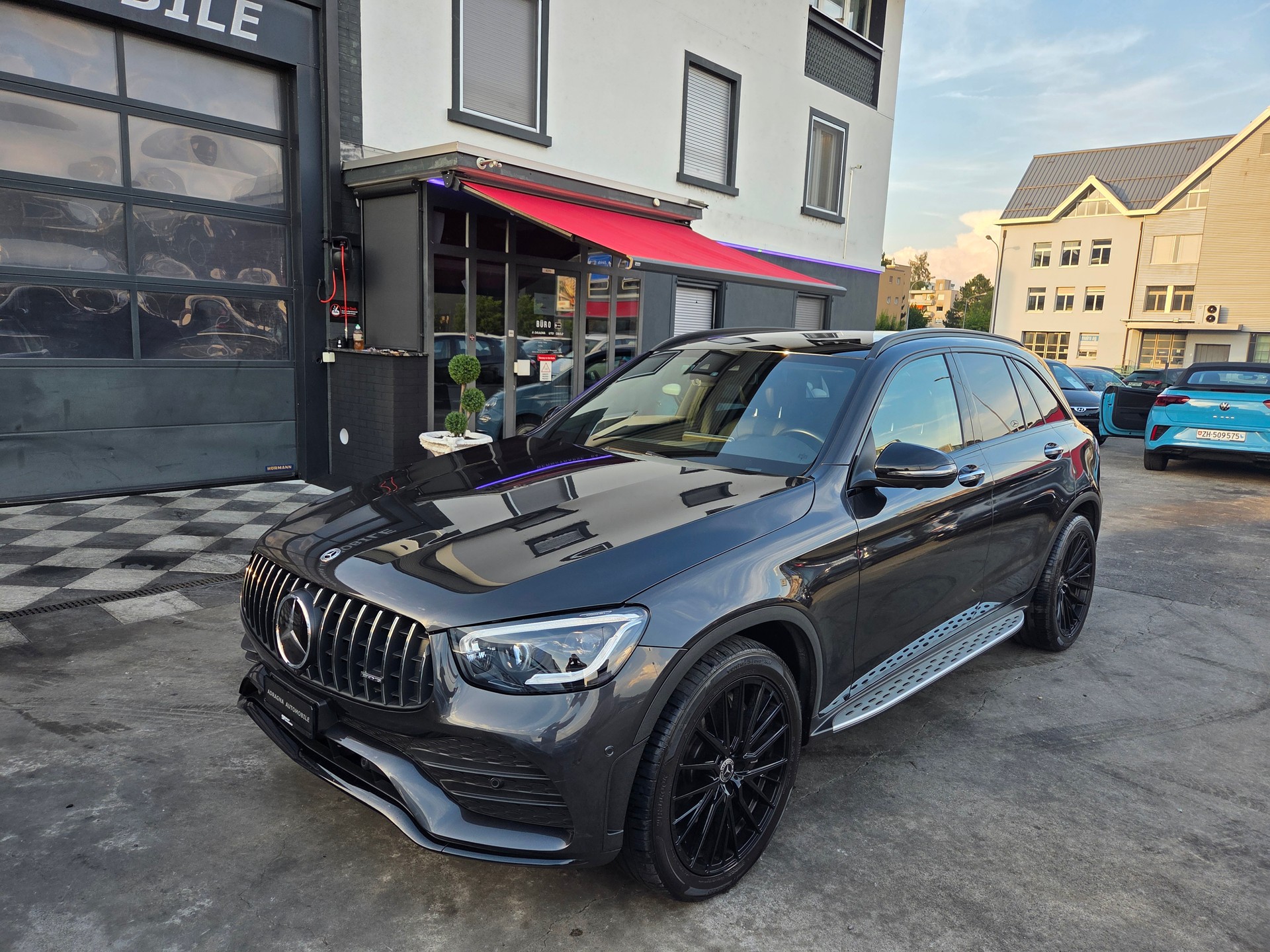 MERCEDES-BENZ GLC 400 d 4Matic AMG Line 9G-Tronic-showroom-element-3