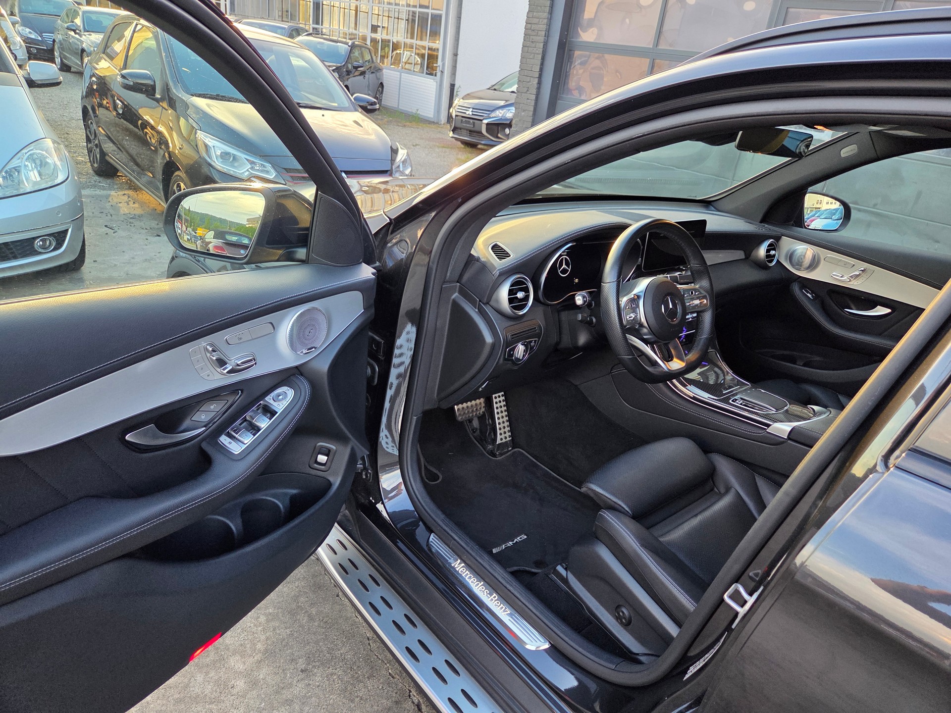 MERCEDES-BENZ GLC 400 d 4Matic AMG Line 9G-Tronic-image-12