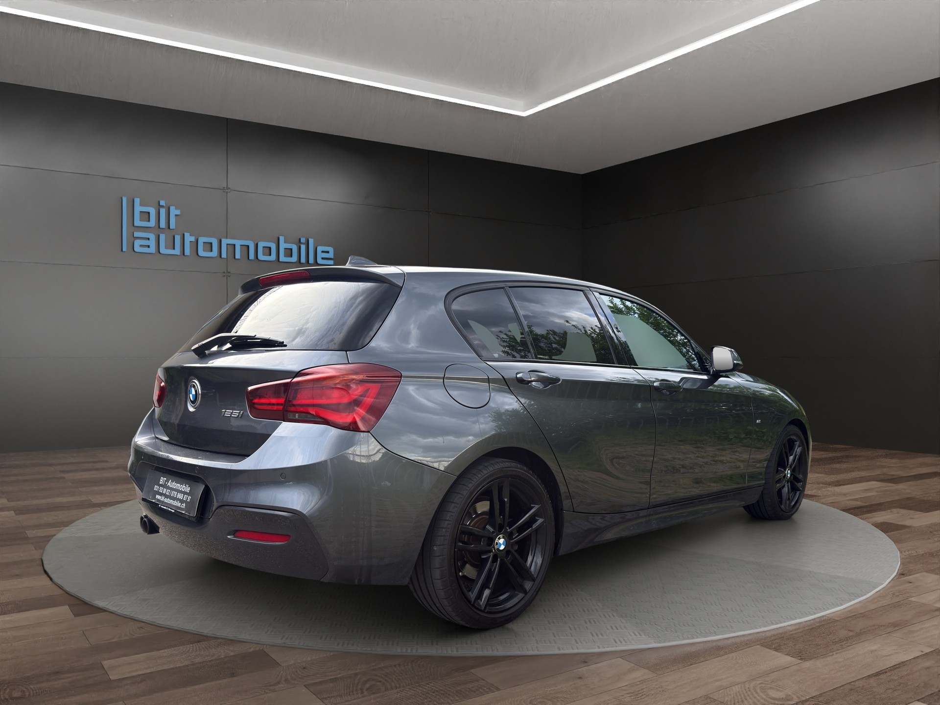 BMW BMW 125i Edition M Sport Steptronic-image-6