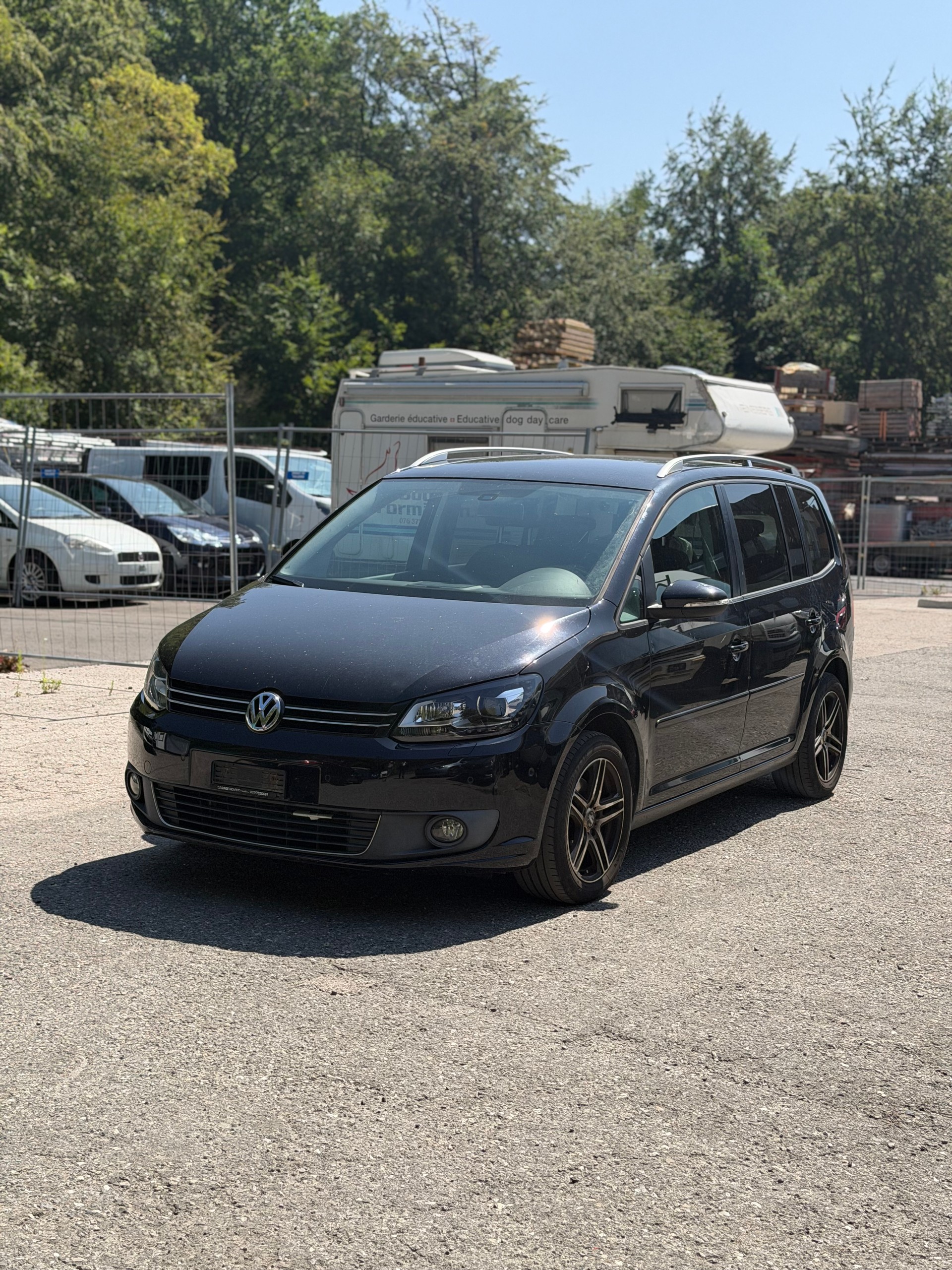 VW Touran 1.4 TSI Trendline-image-1