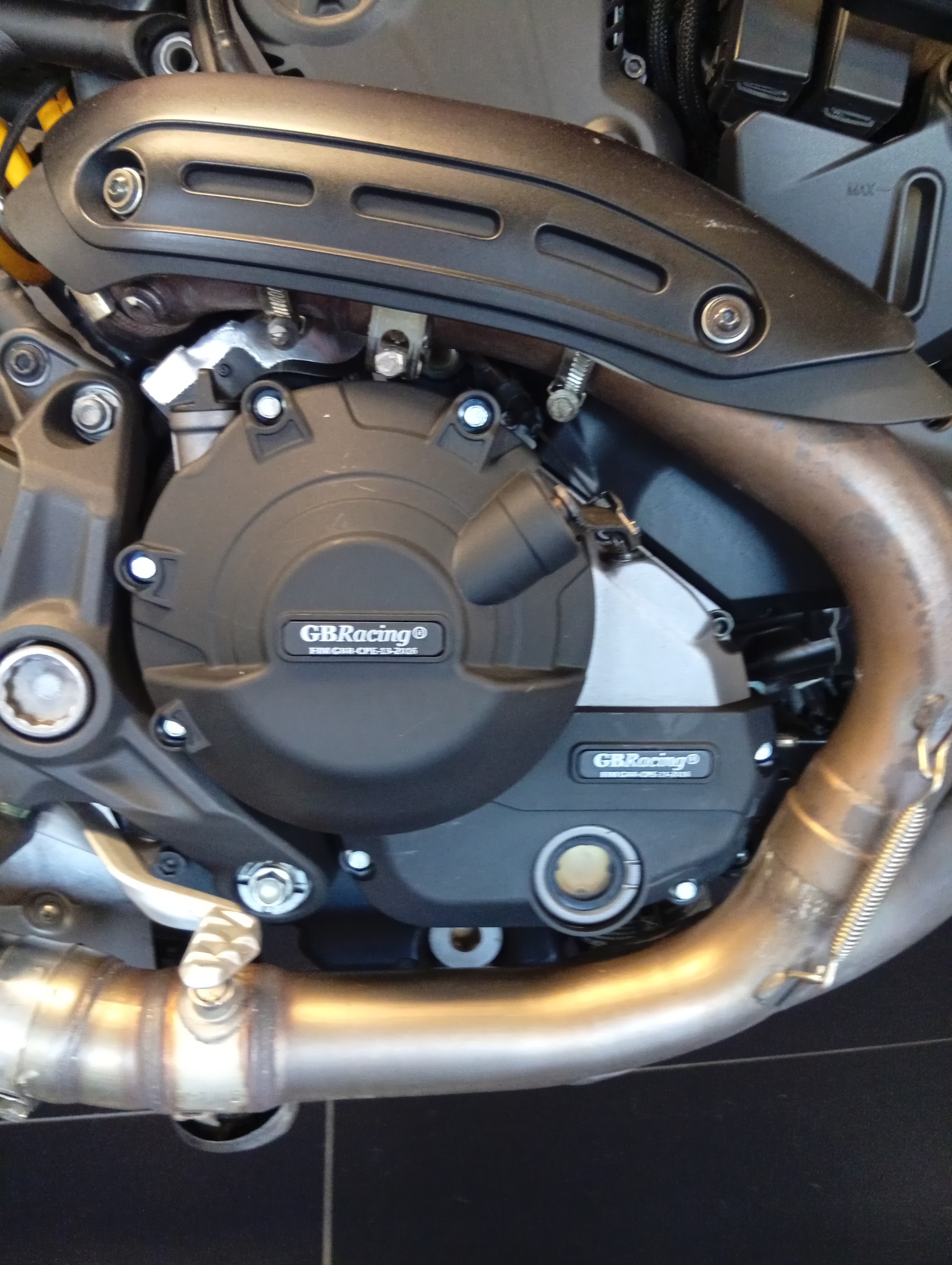 DUCATI Monster 821-image-10