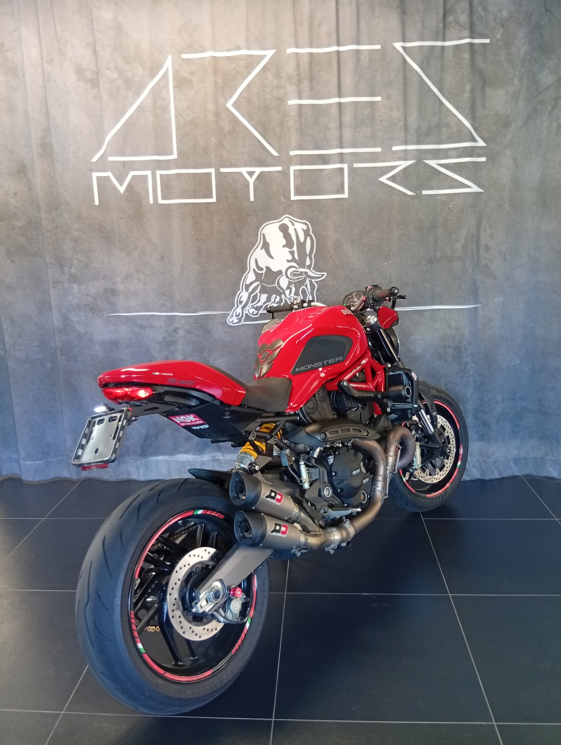 DUCATI Monster 821-image-6