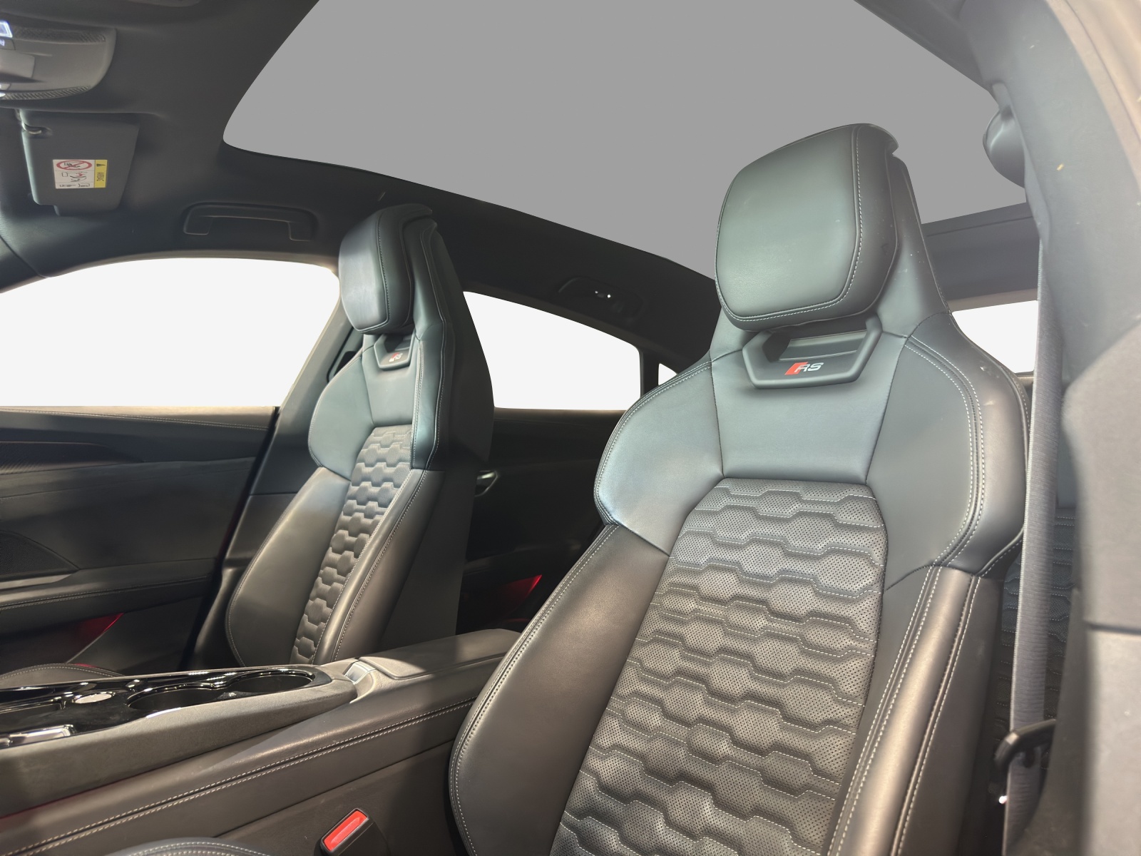 AUDI RS e-tron GT quattro-image-15