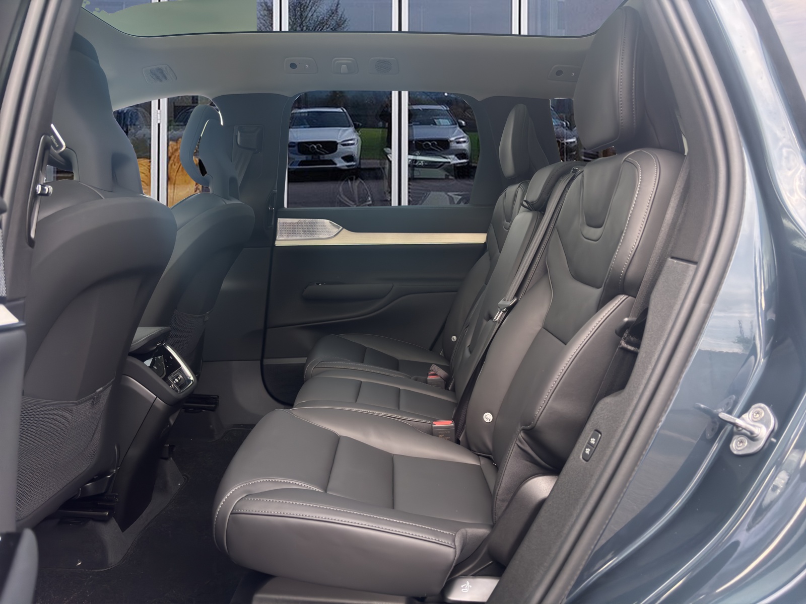 VOLVO EX90 Twin Ultra AWD-image-12