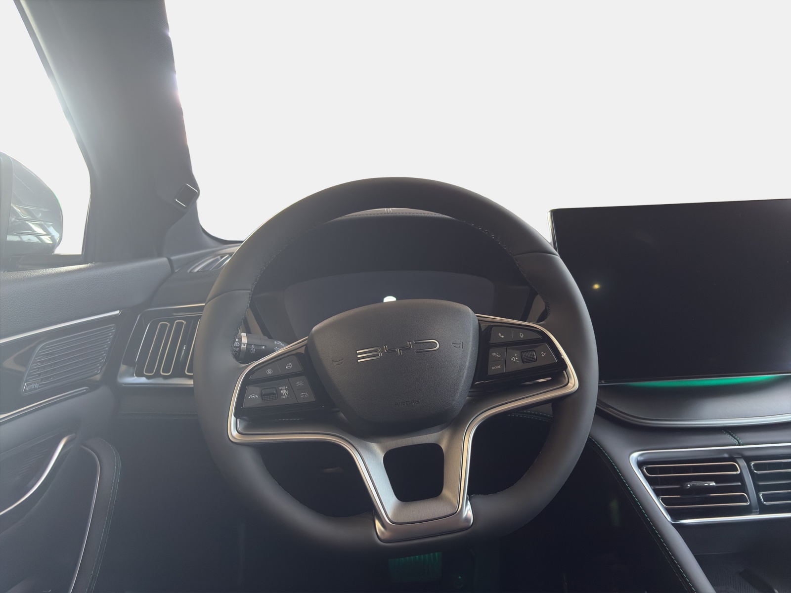 BYD Seal U DM-i Design AWD-image-12