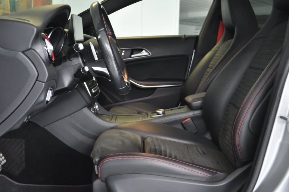 MERCEDES-BENZ CLA 250 4Matic AMG-Line 7G-DCT-image-5
