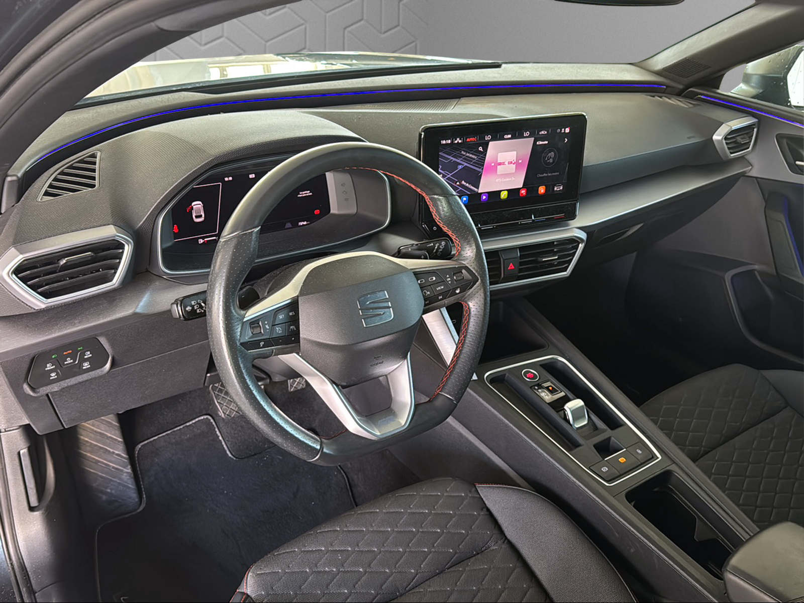 SEAT Leon ST 1.5 eTSI mHEV DSG FR-image-11