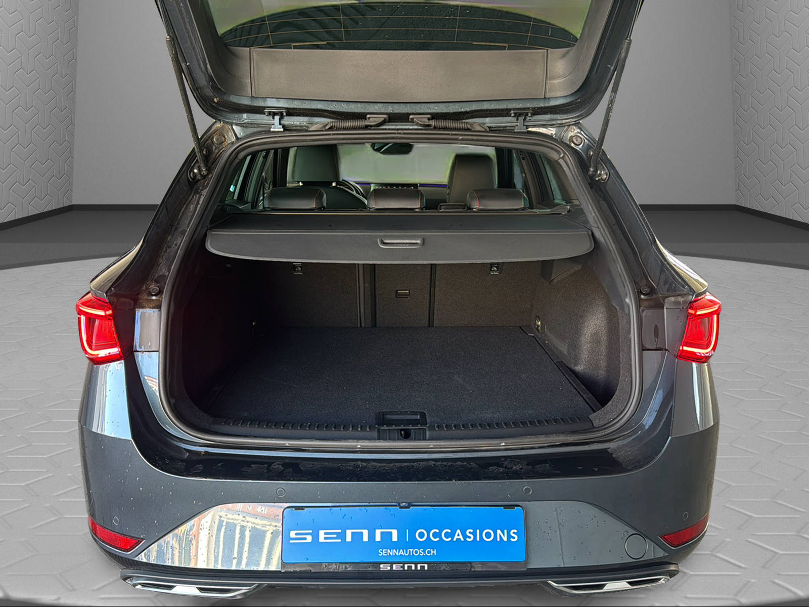SEAT Leon ST 1.5 eTSI mHEV DSG FR-image-9