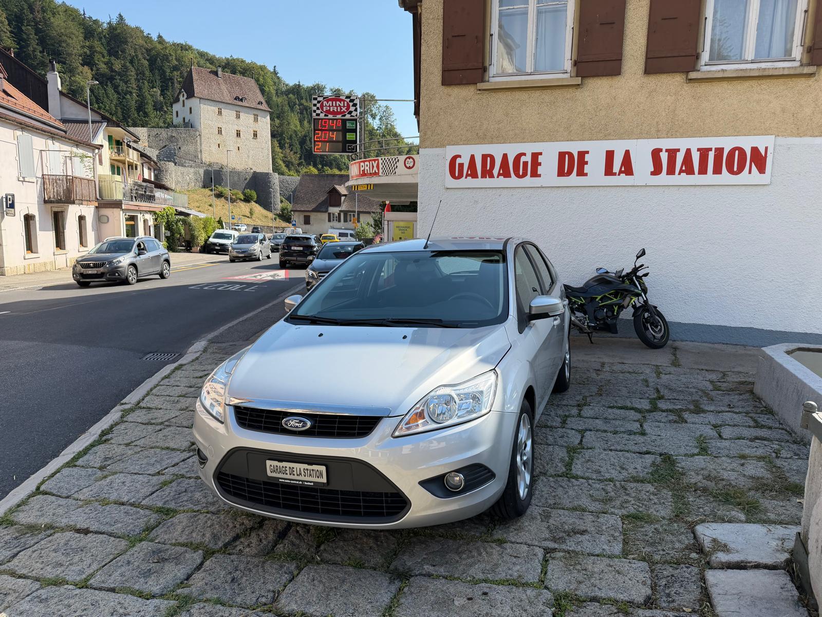 FORD Focus 1.6i VCT Carving