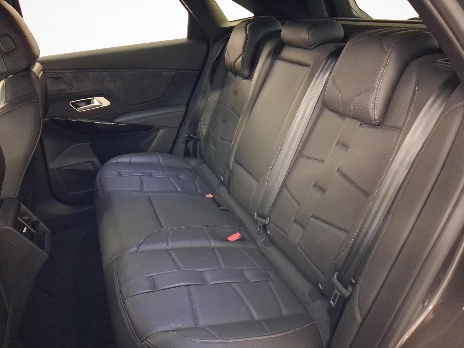 DS AUTOMOBILES 7 Crossback 1.6 E-Tense So Chic 4x4-image-10