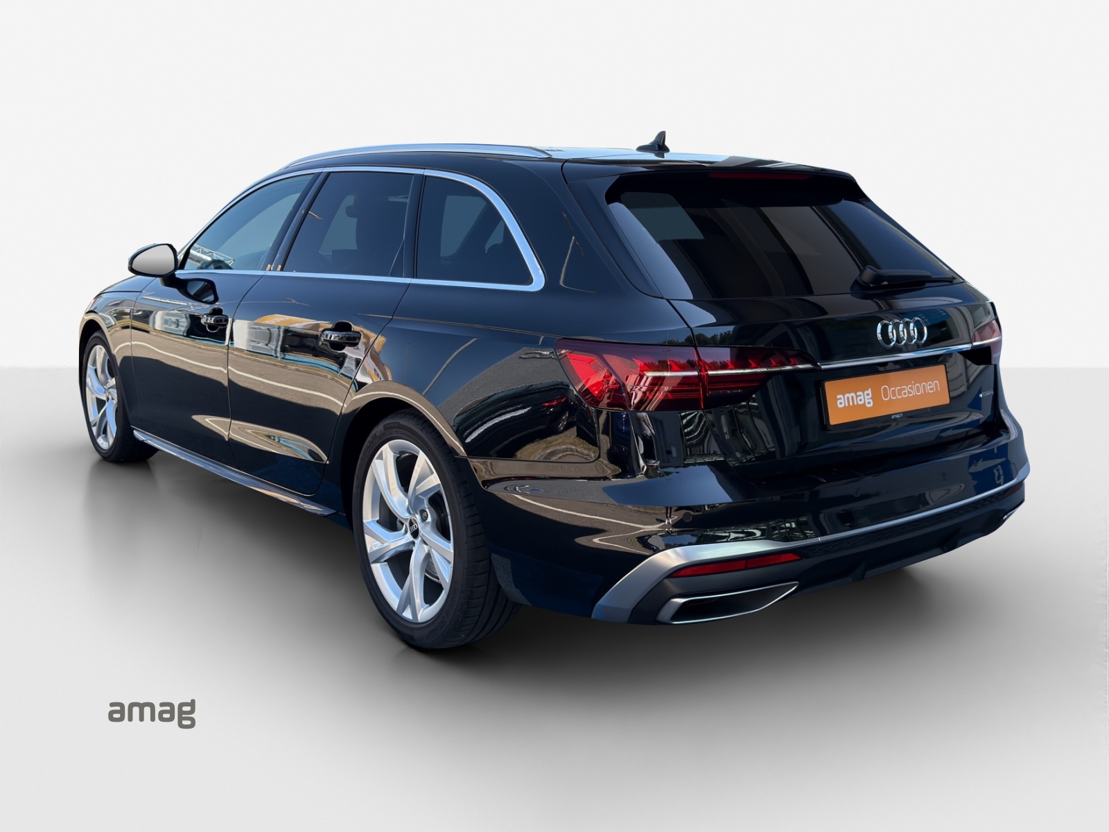 AUDI A4 Avant 40 TFSI S line S-tronic quattro-showroom-element-2