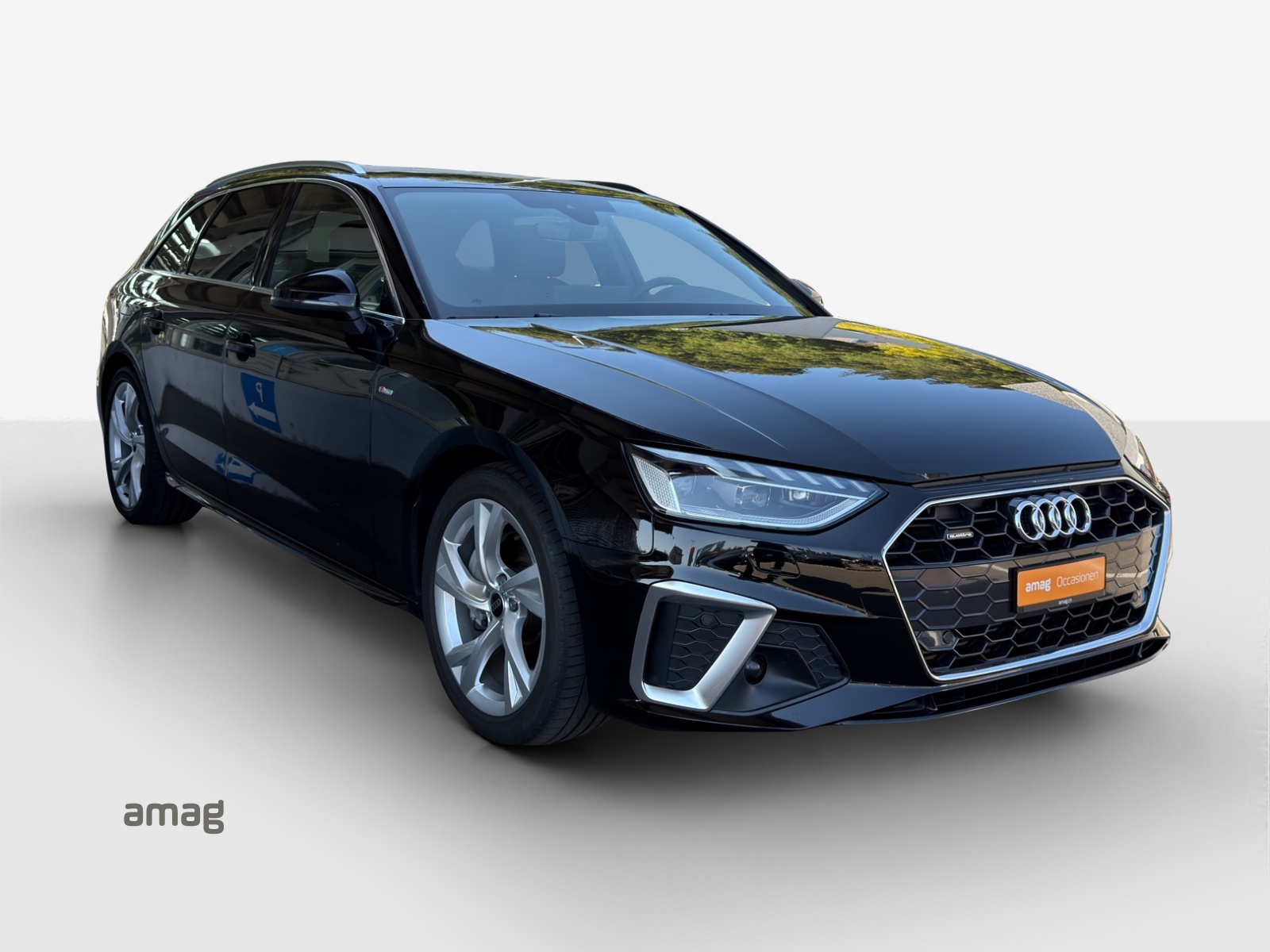 AUDI A4 Avant 40 TFSI S line S-tronic quattro-image-5