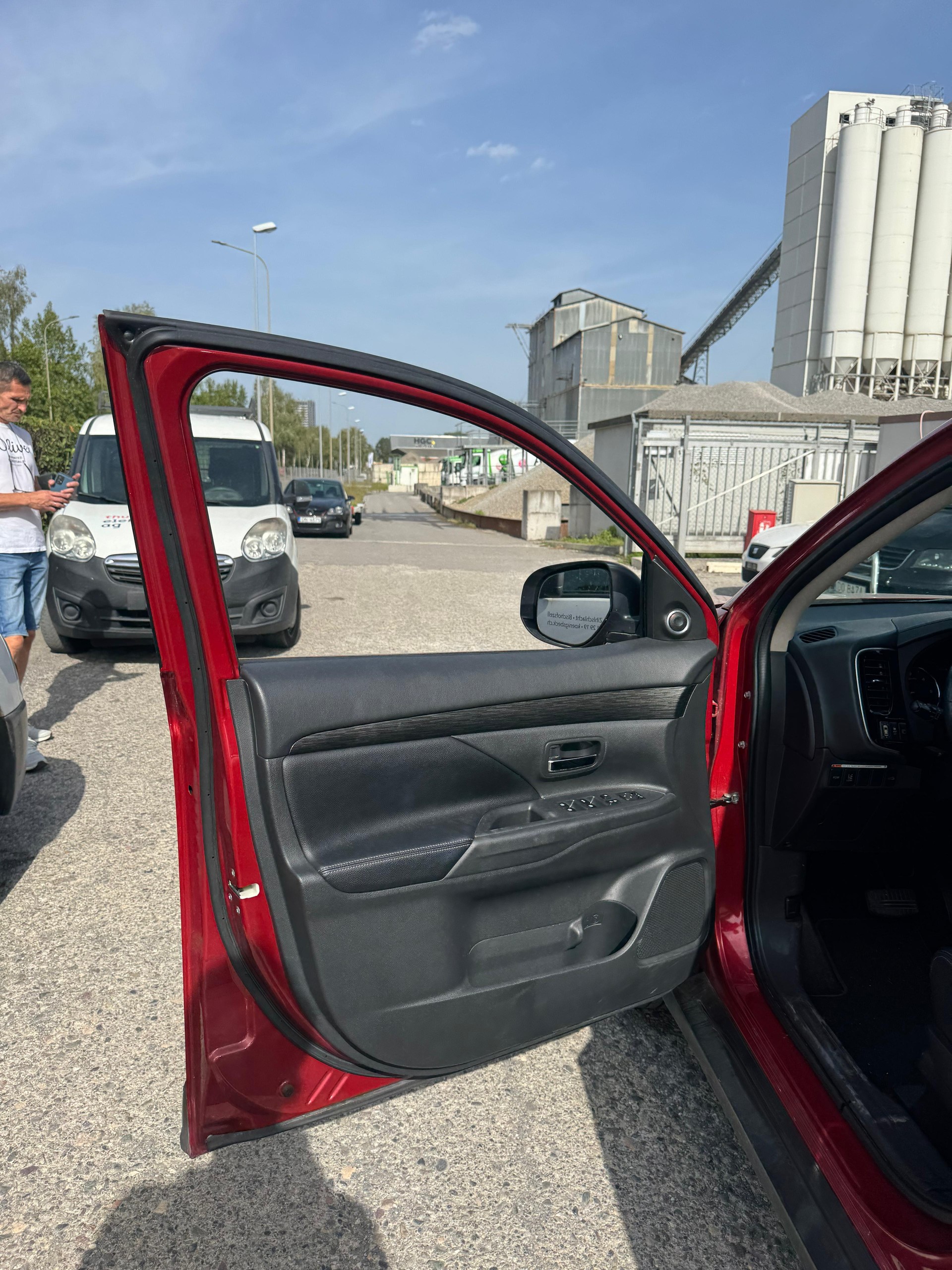 MITSUBISHI Outlander 2.2 DID Diamond 4WD Automatic-image-16