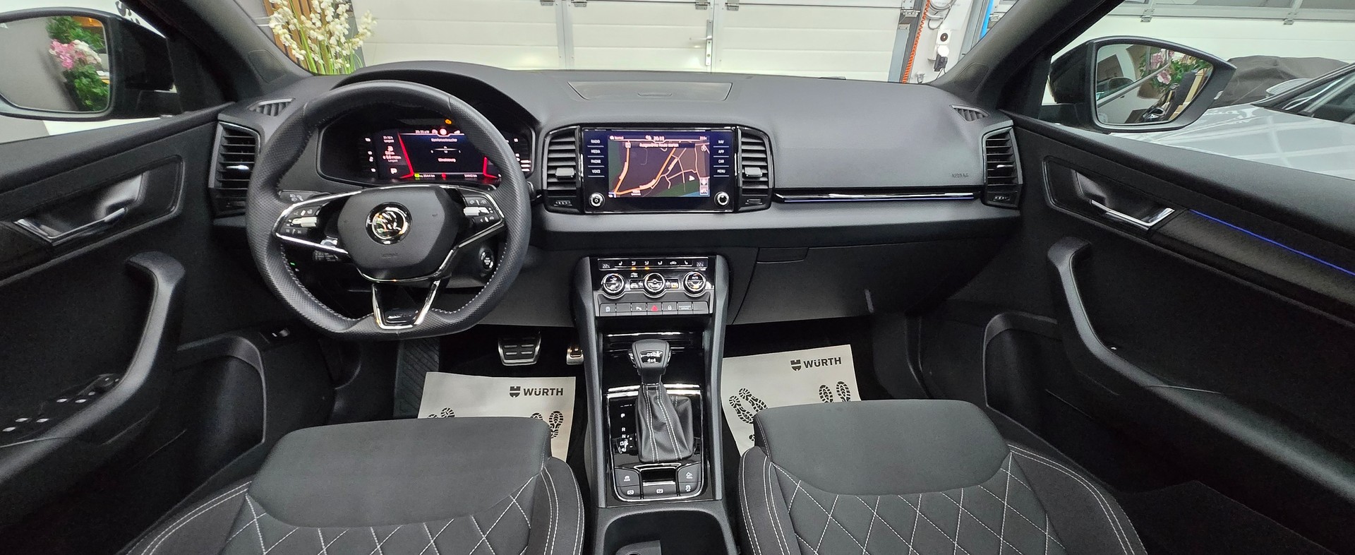 SKODA Karoq 2.0 TSI SportLine 4x4 DSG-image-26