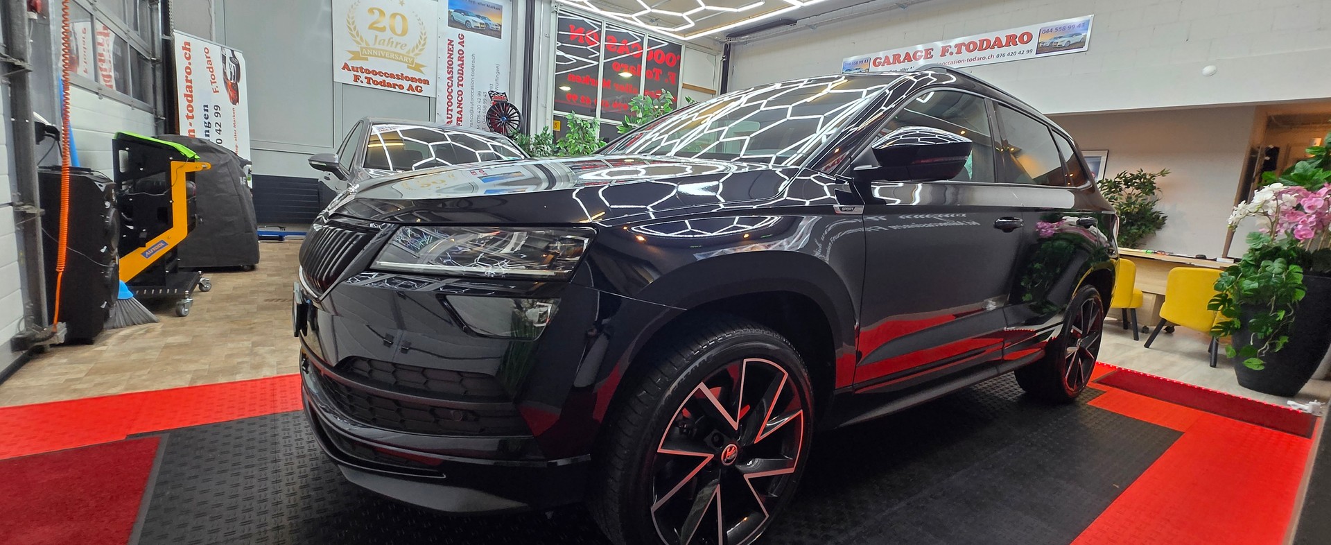 SKODA Karoq 2.0 TSI SportLine 4x4 DSG-showroom-element-3