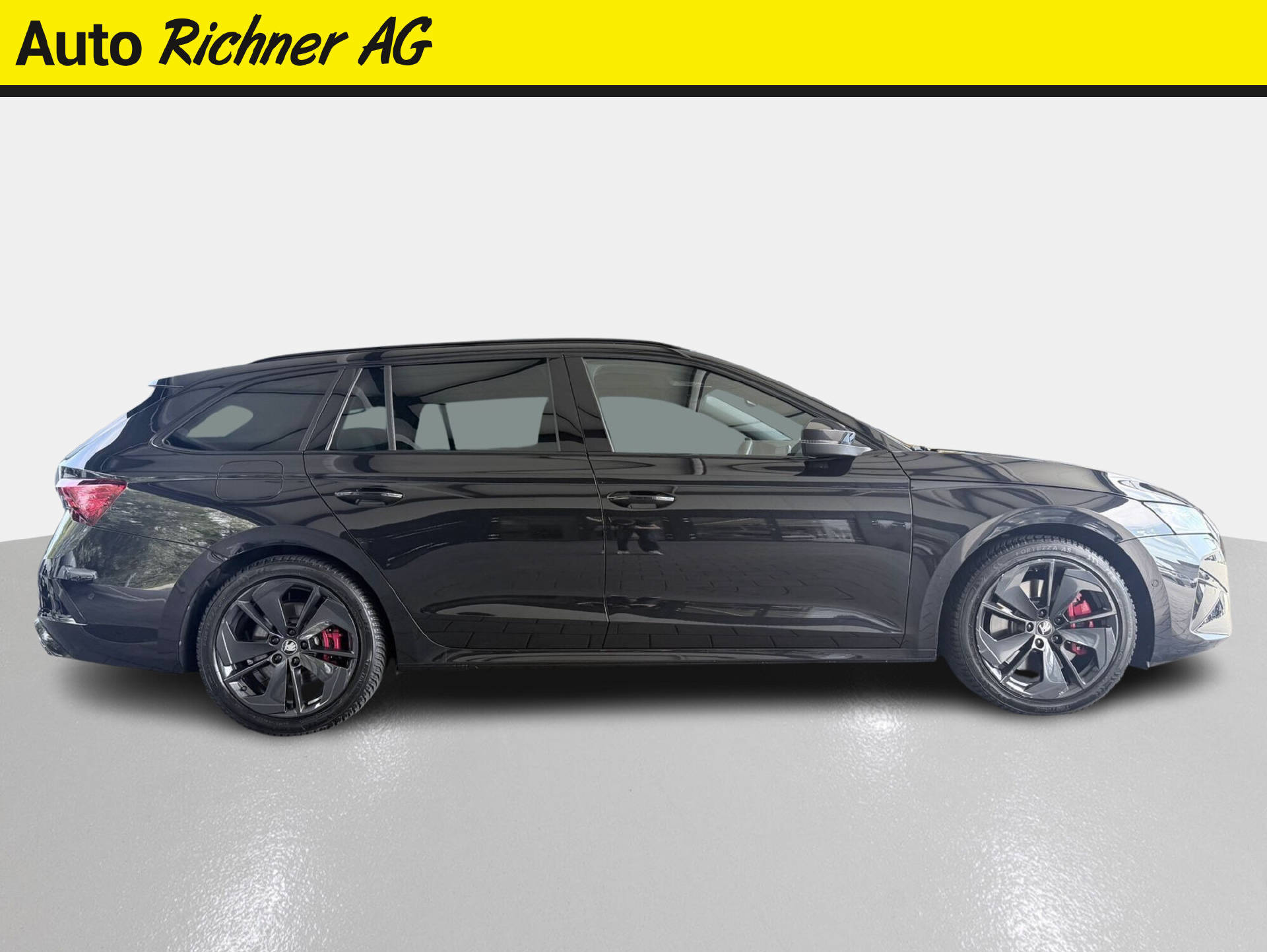 SKODA Octavia Combi 2.0 TSI RS DSG-showroom-element-2