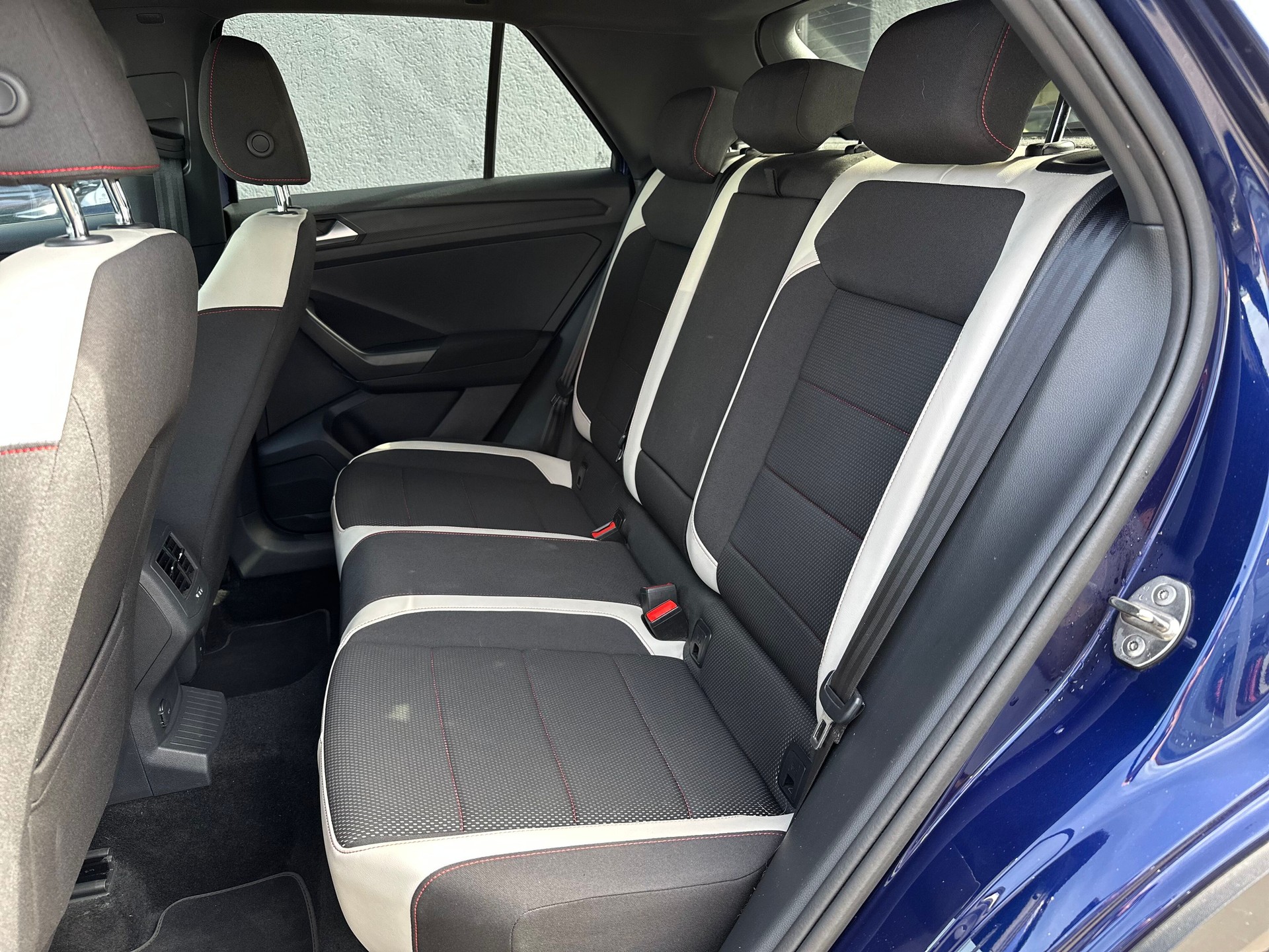 VW T-Roc 2.0 TSI Sport DSG 4Motion-image-7