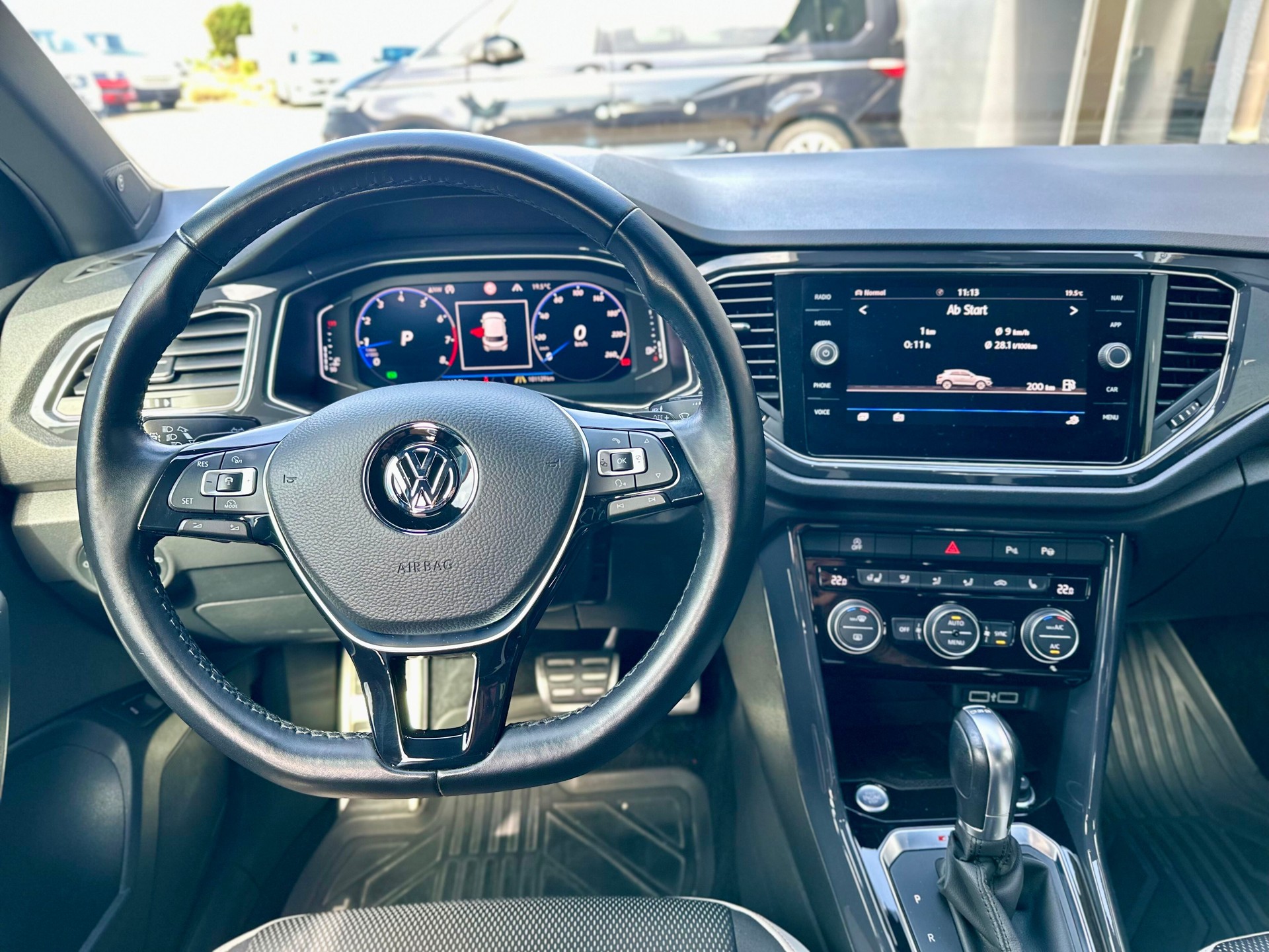 VW T-Roc 2.0 TSI Sport DSG 4Motion-image-6