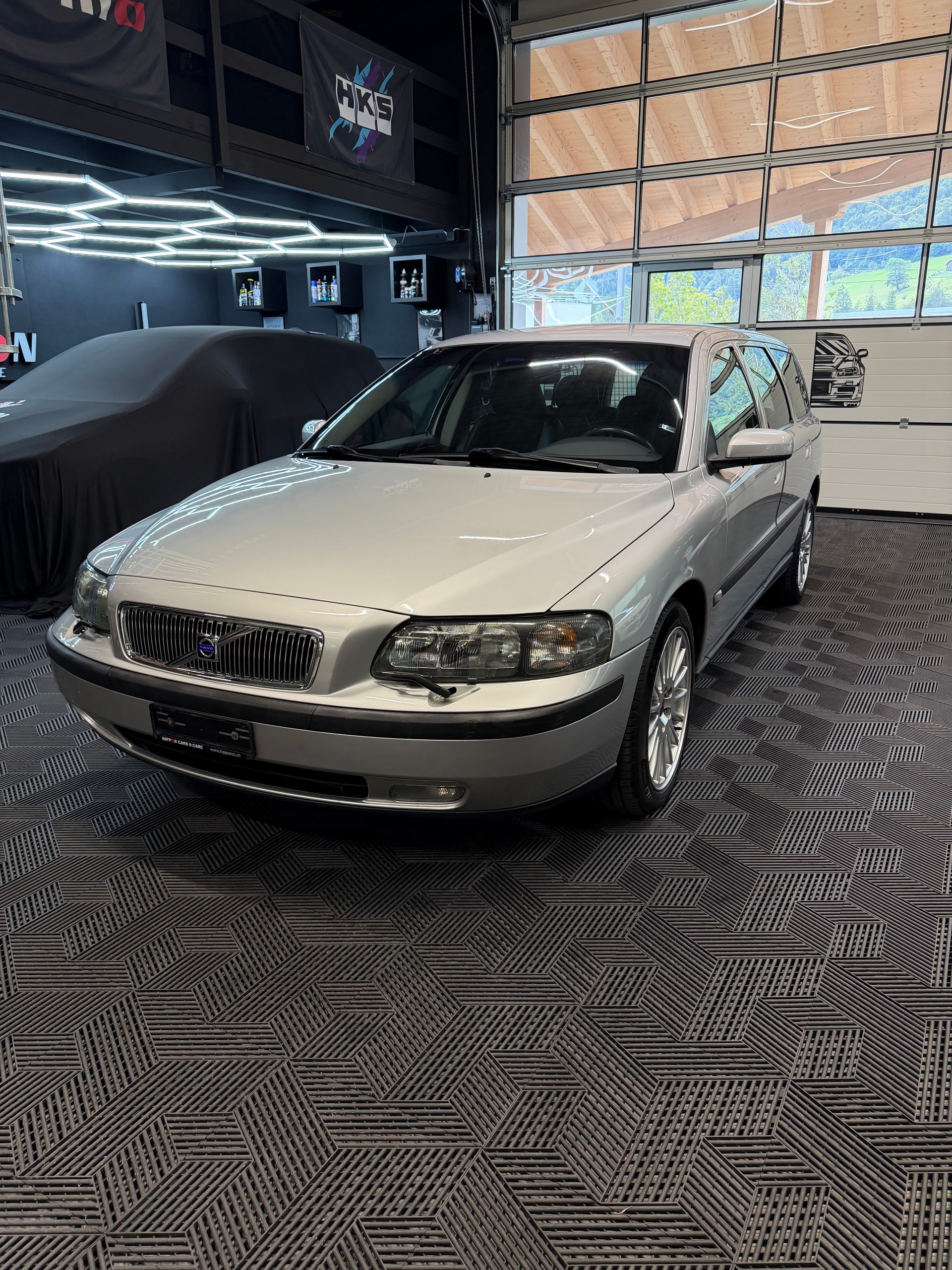 VOLVO V70 2.5T