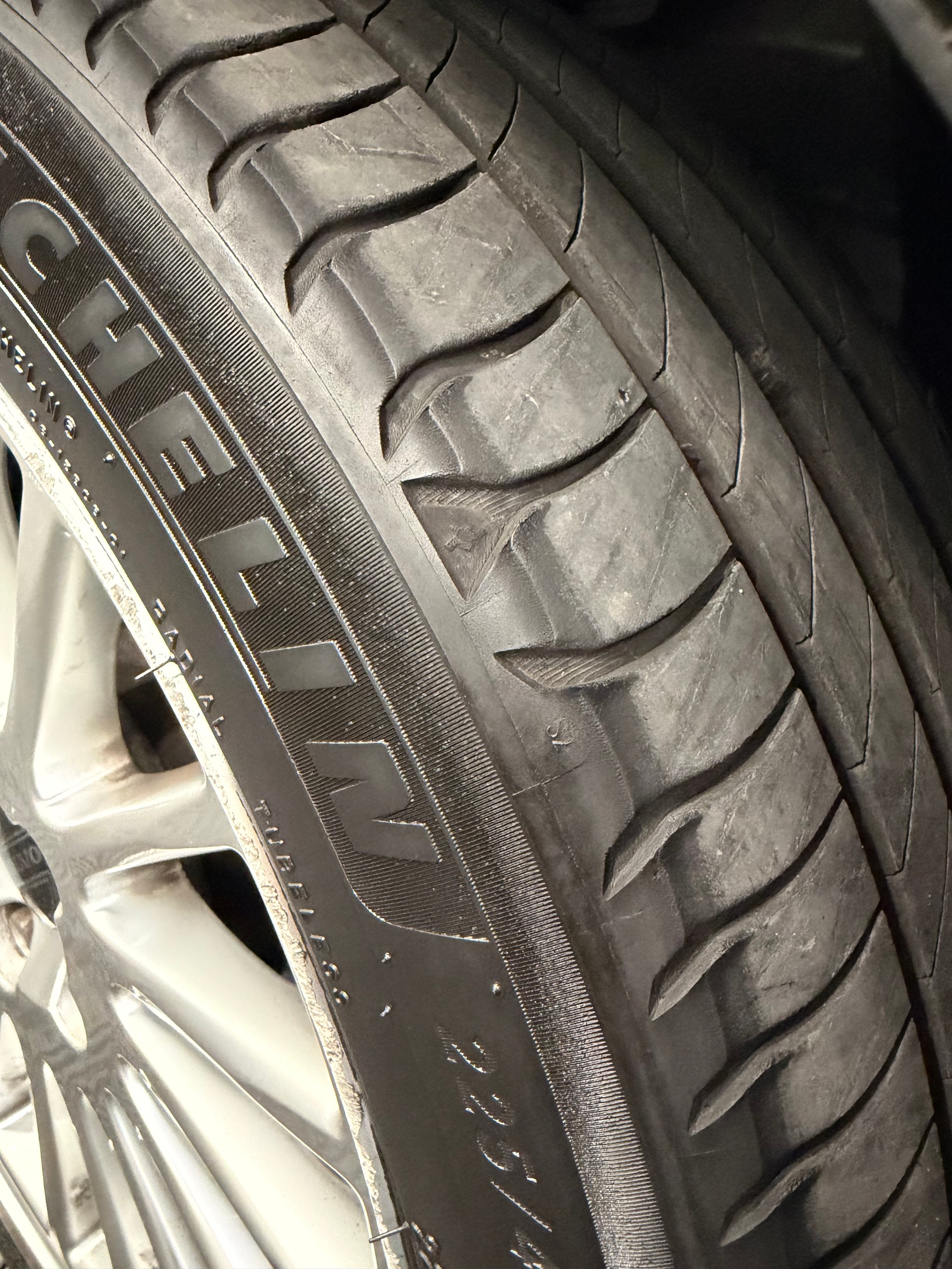 VOLVO V70 2.5T-image-17