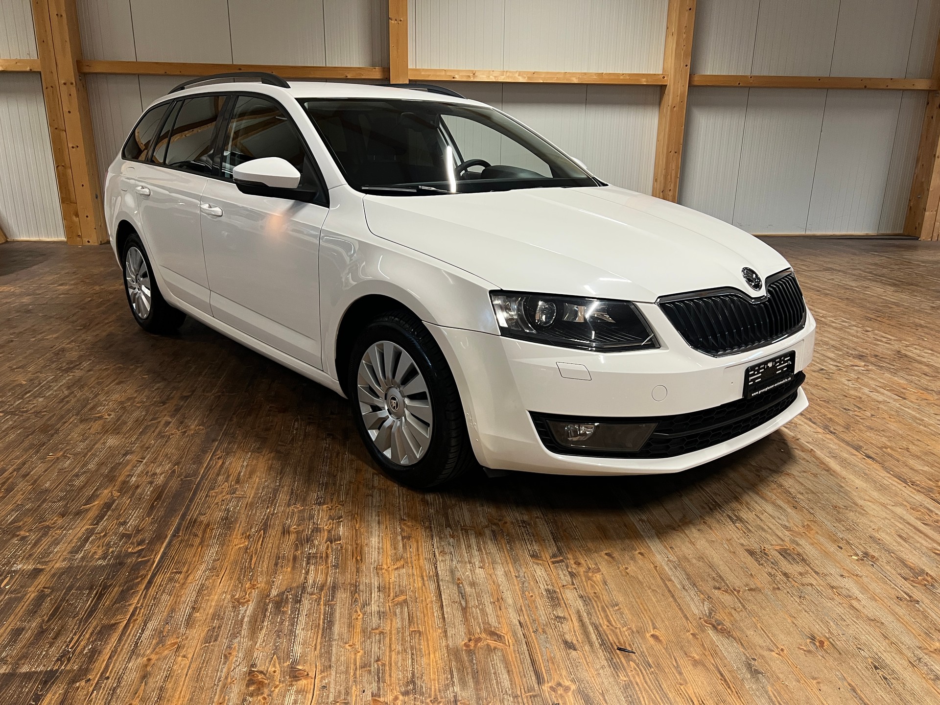 SKODA Octavia Combi 2.0 TDI Style 4x4-showroom-element-2