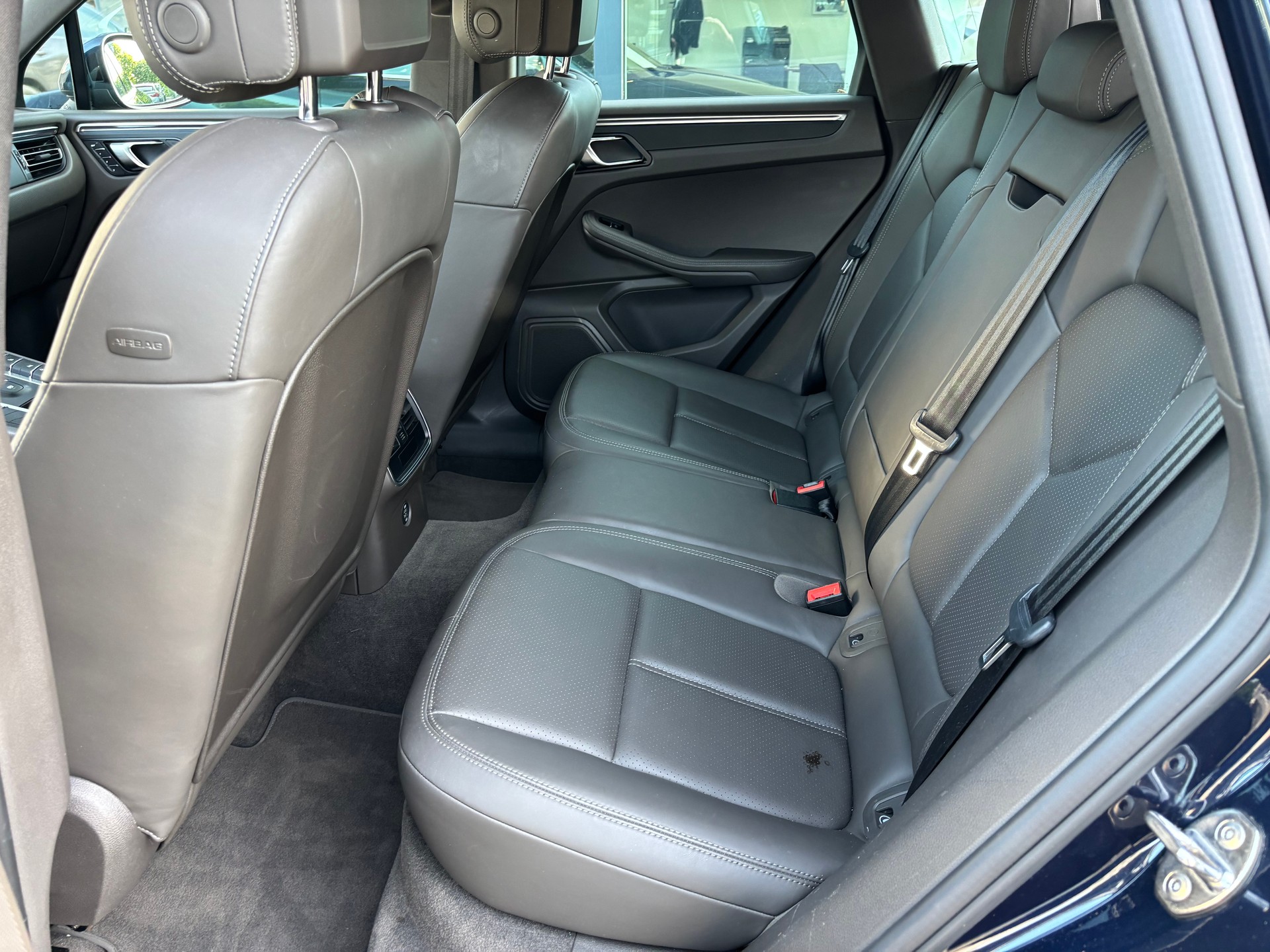 PORSCHE Macan PDK-image-13