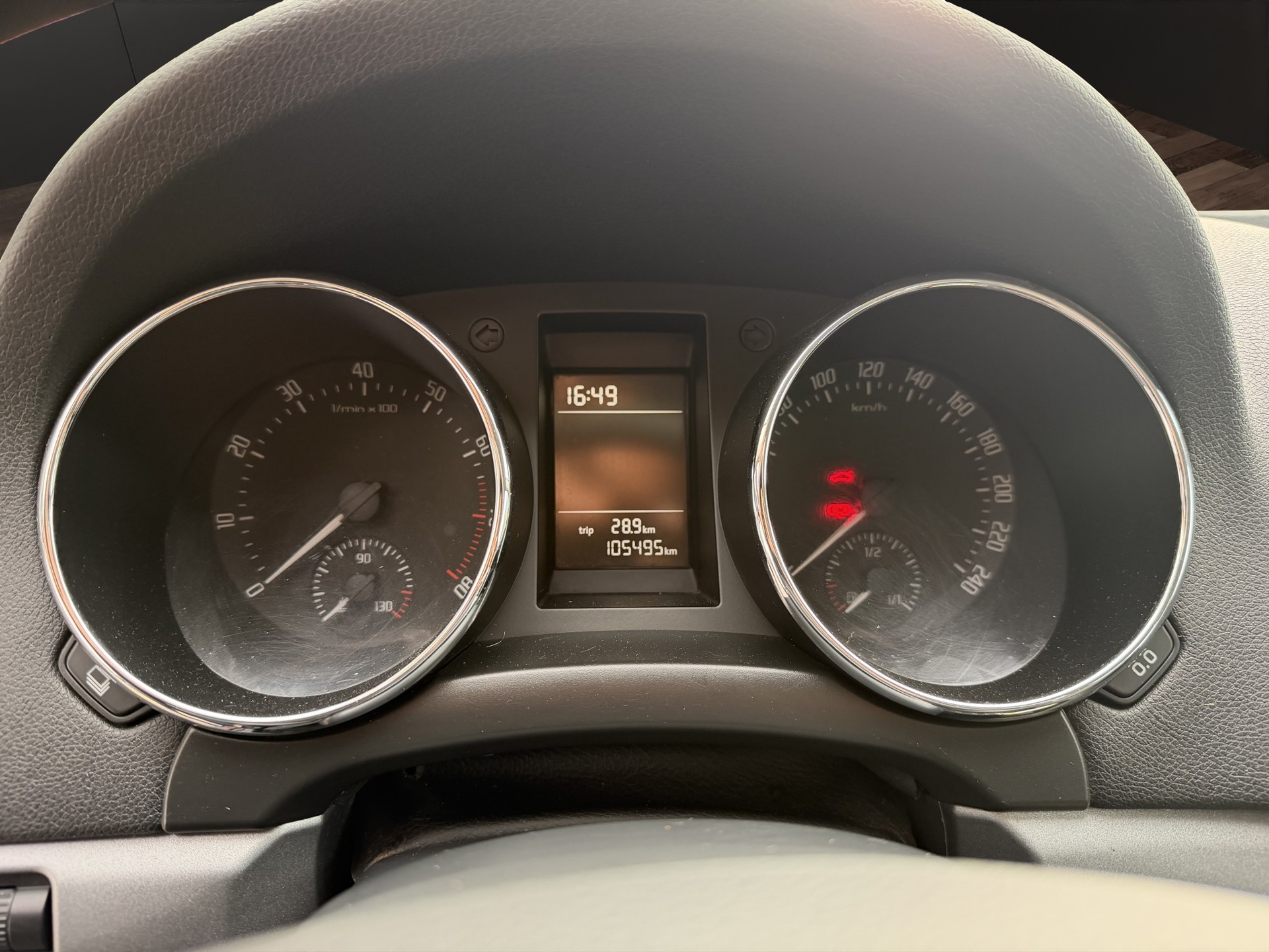 SKODA Yeti 1.8 TSI Active Outdoor 4x4 DSG-image-9