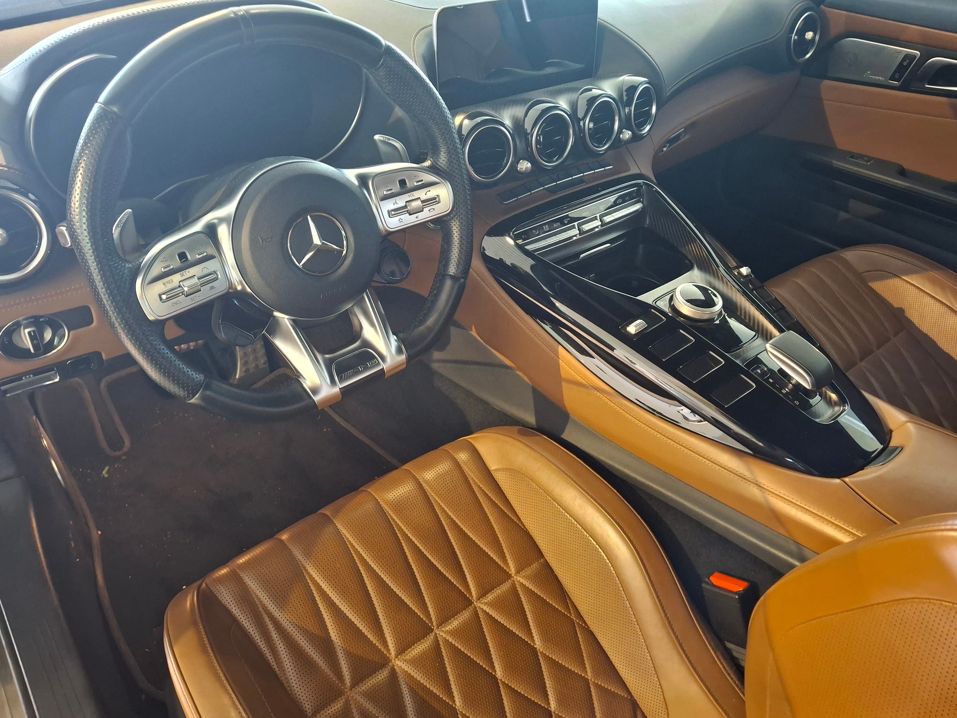 MERCEDES-BENZ AMG GT Roadster Speedshift DCT-image-8