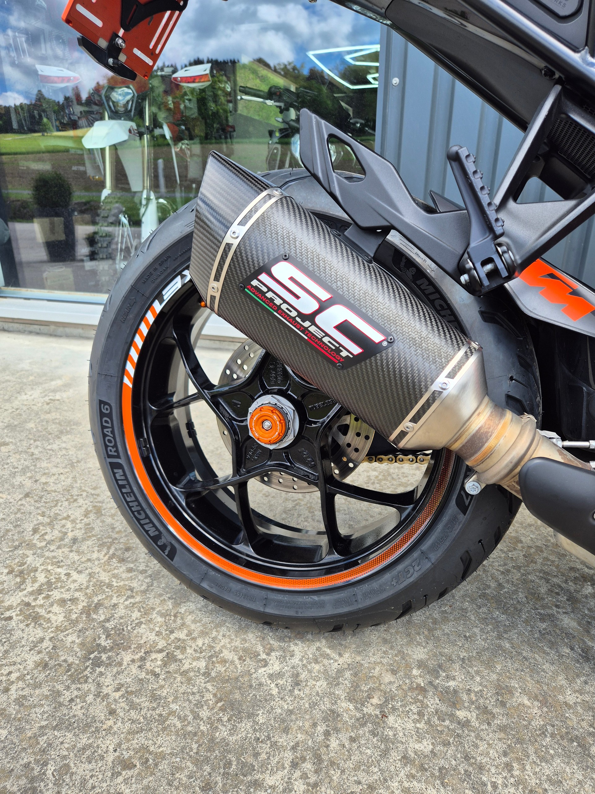 KTM 1290 Super Duke GT-image-7