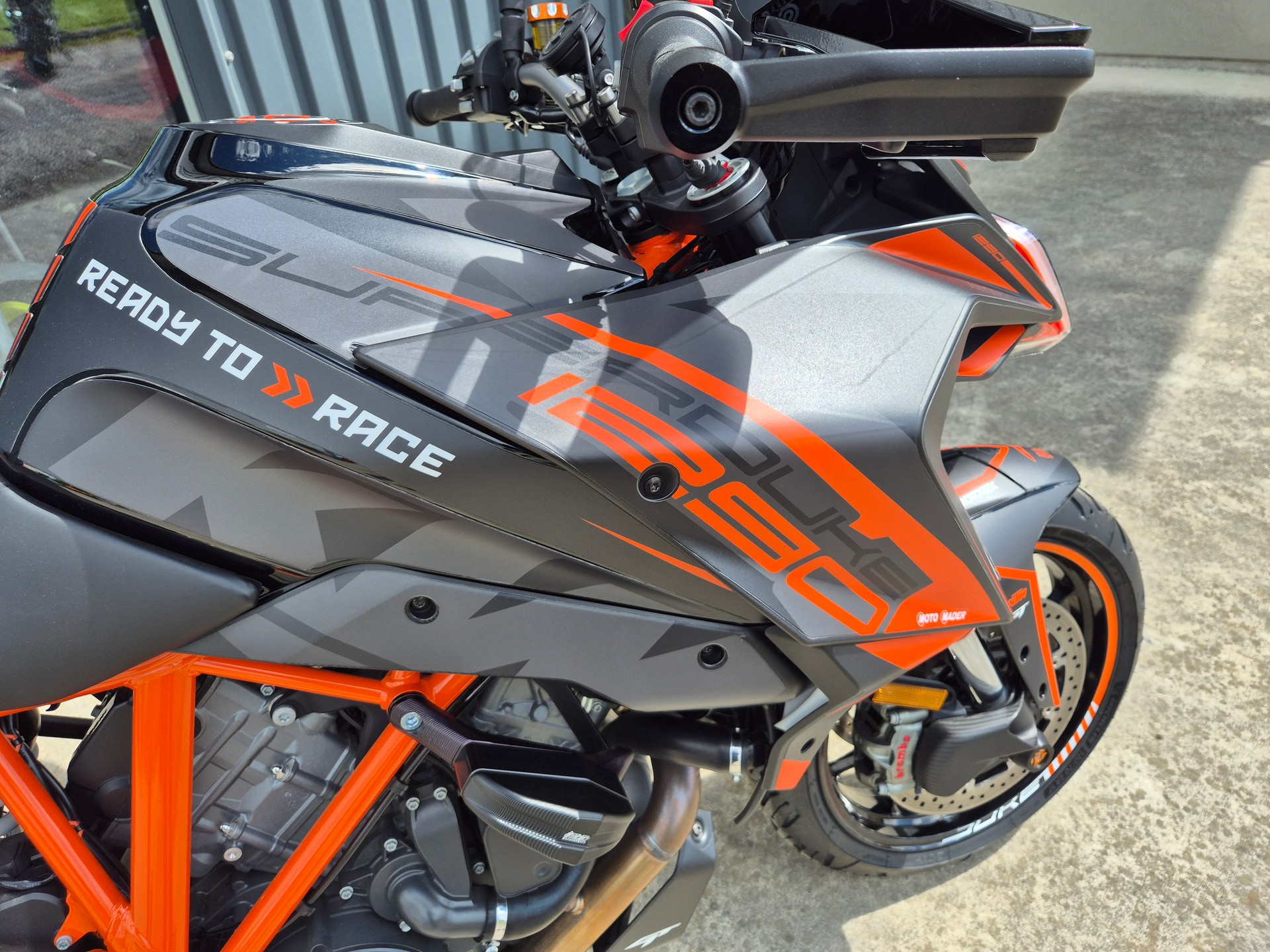 KTM 1290 Super Duke GT-image-10